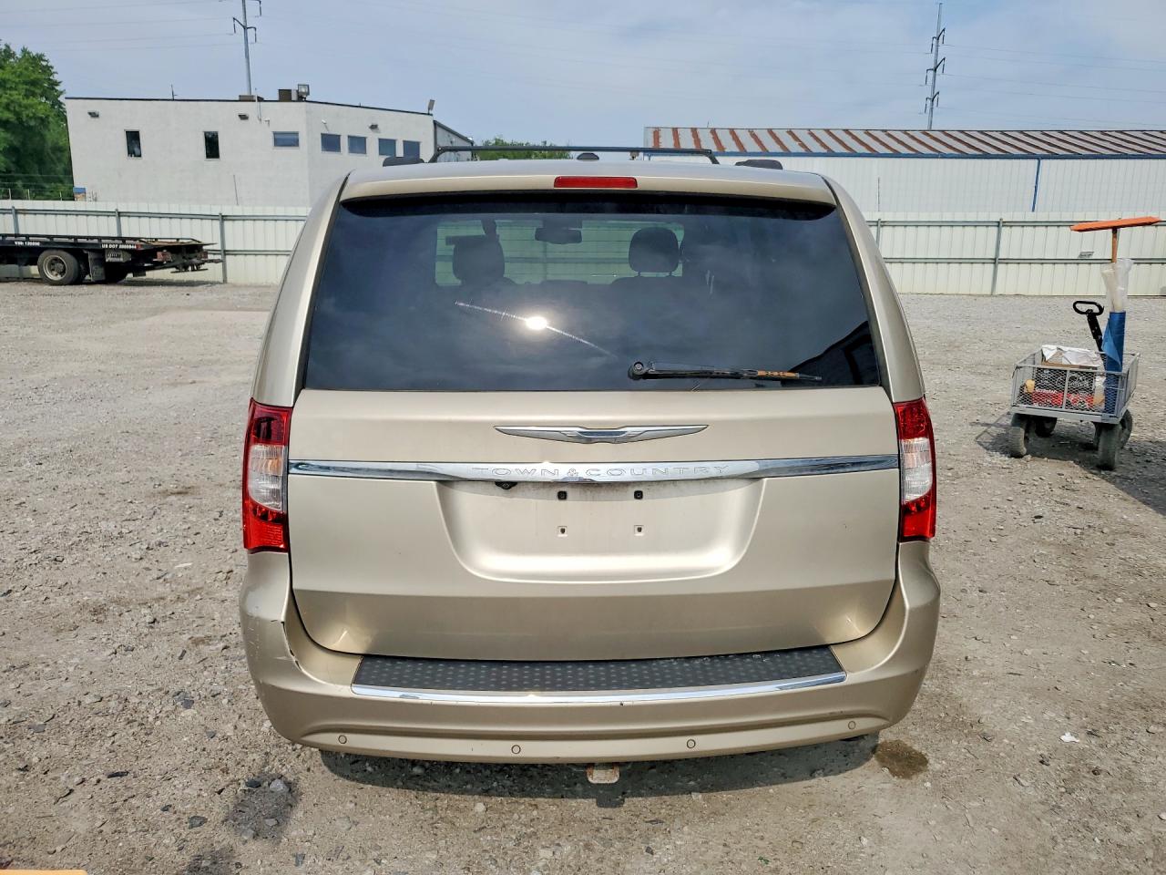 2013 Chrysler Town & Country Touring L Tan vin: 2C4RC1CG6DR537691