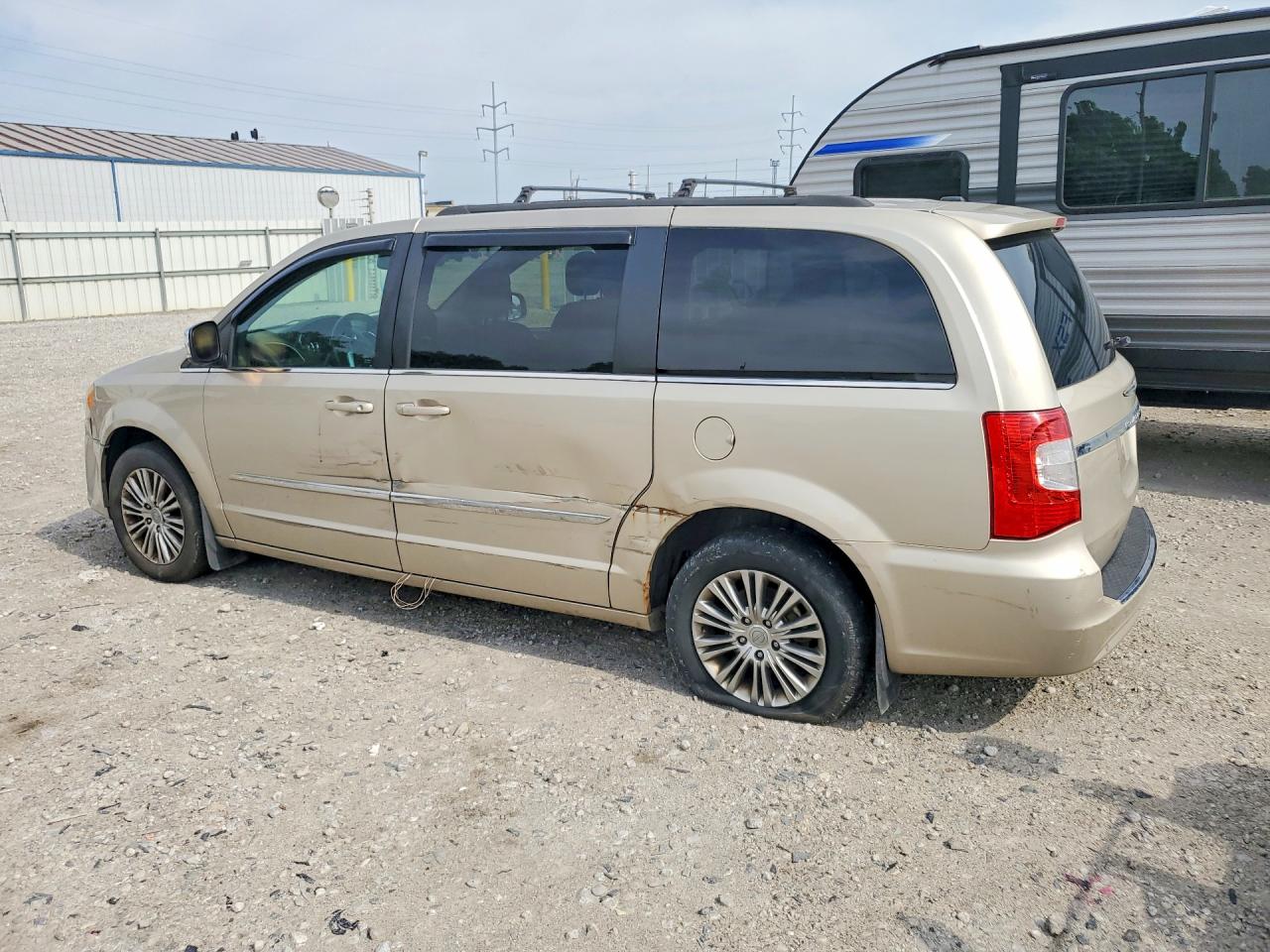 2013 Chrysler Town & Country Touring L Tan vin: 2C4RC1CG6DR537691