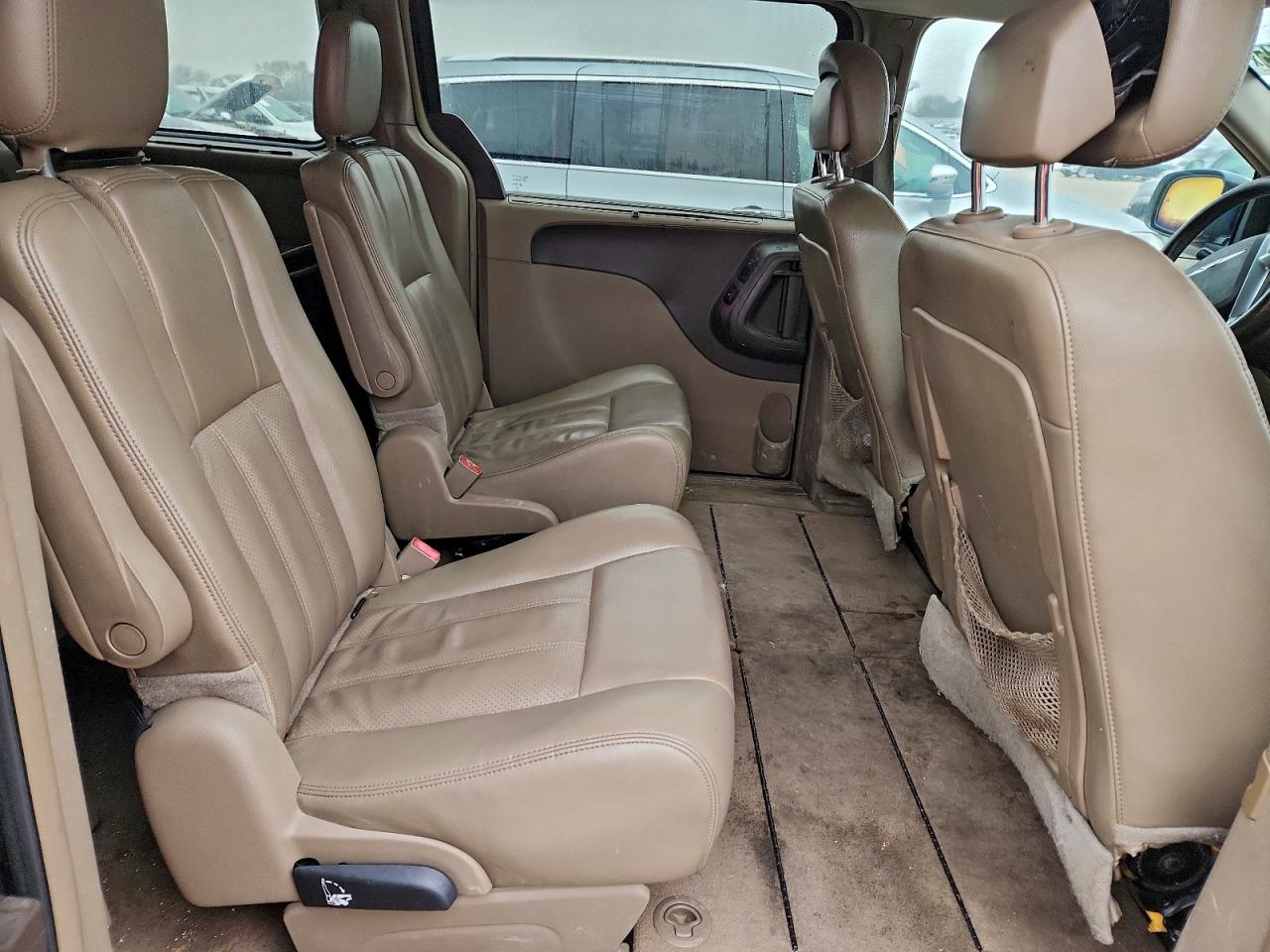 2013 Chrysler Town & Country Touring L Black vin: 2C4RC1CG6DR548402