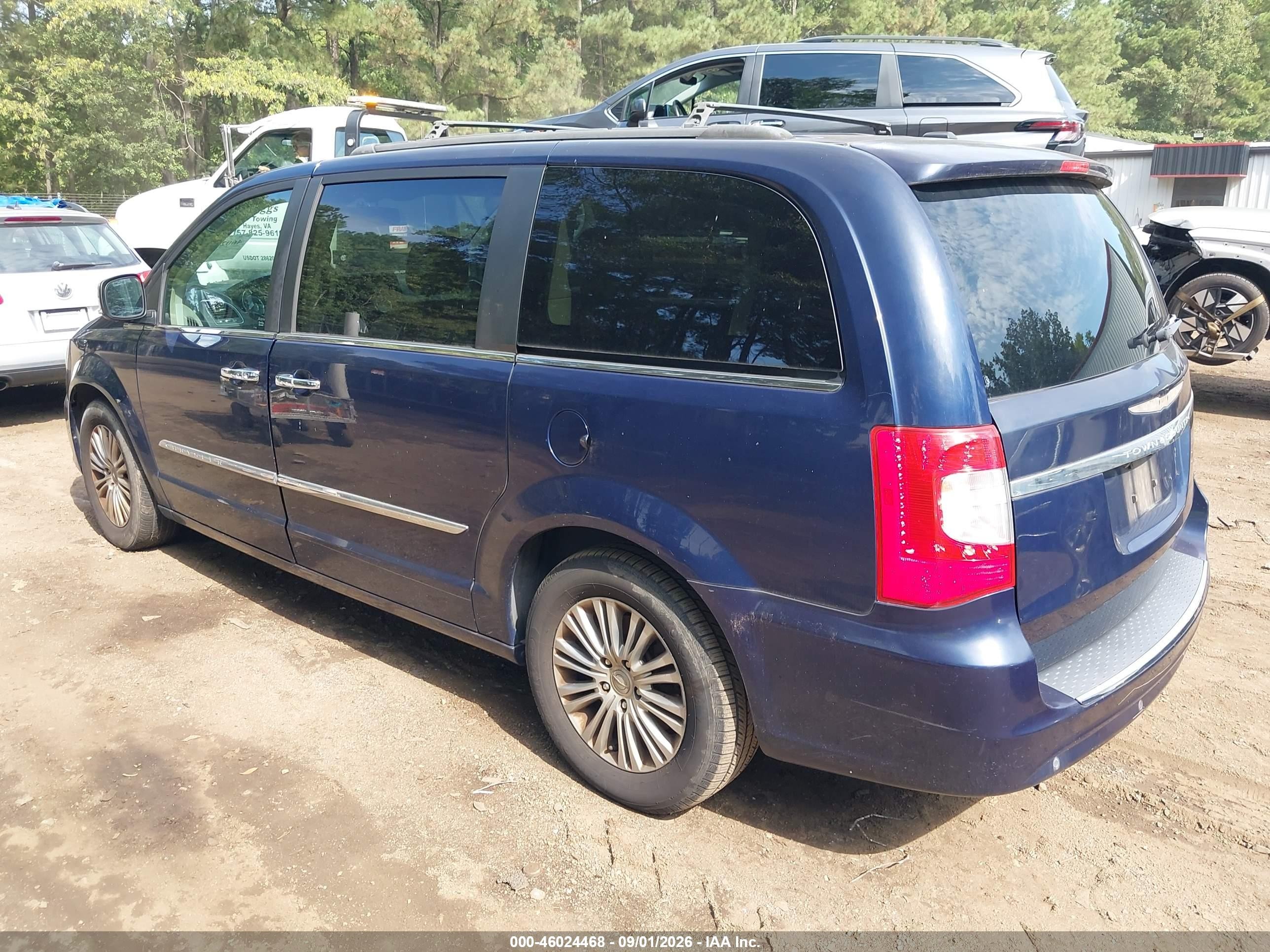 2013 Chrysler Town & Country Touring-l Dark Blue vin: 2C4RC1CG6DR558413