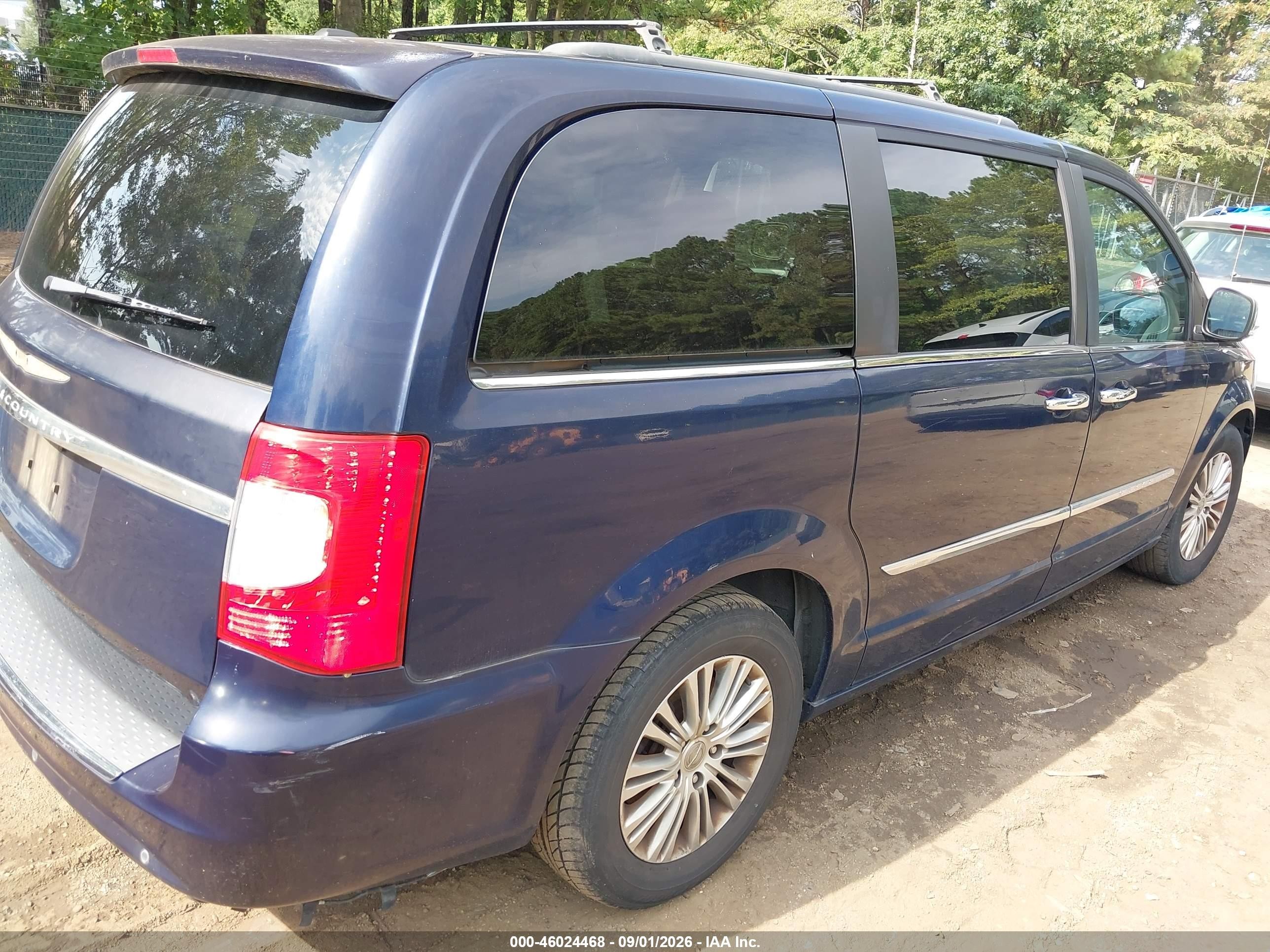 2013 Chrysler Town & Country Touring-l Dark Blue vin: 2C4RC1CG6DR558413