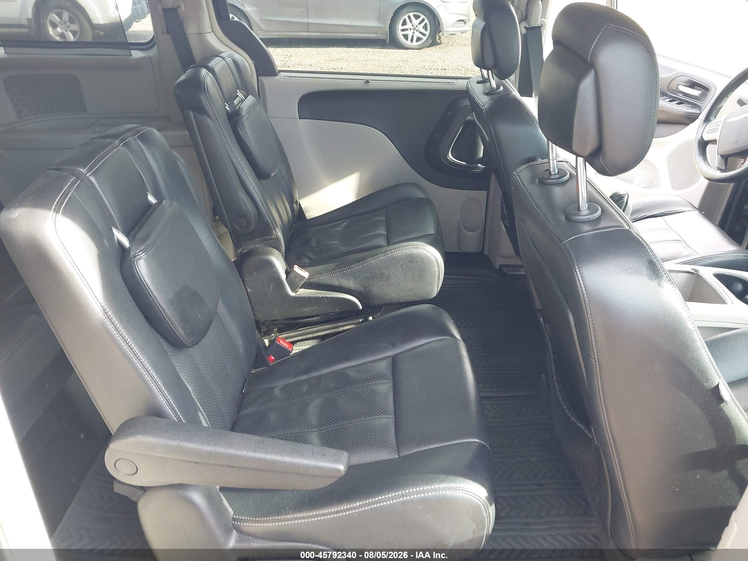 2013 Chrysler Town & Country Touring-l Gray vin: 2C4RC1CG6DR590021