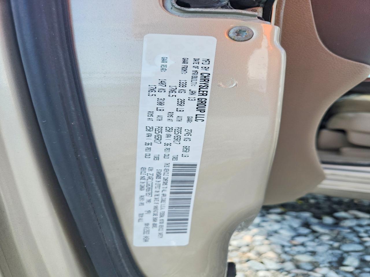 2013 Chrysler Town & Country Touring L Желто-коричневый vin: 2C4RC1CG6DR667857