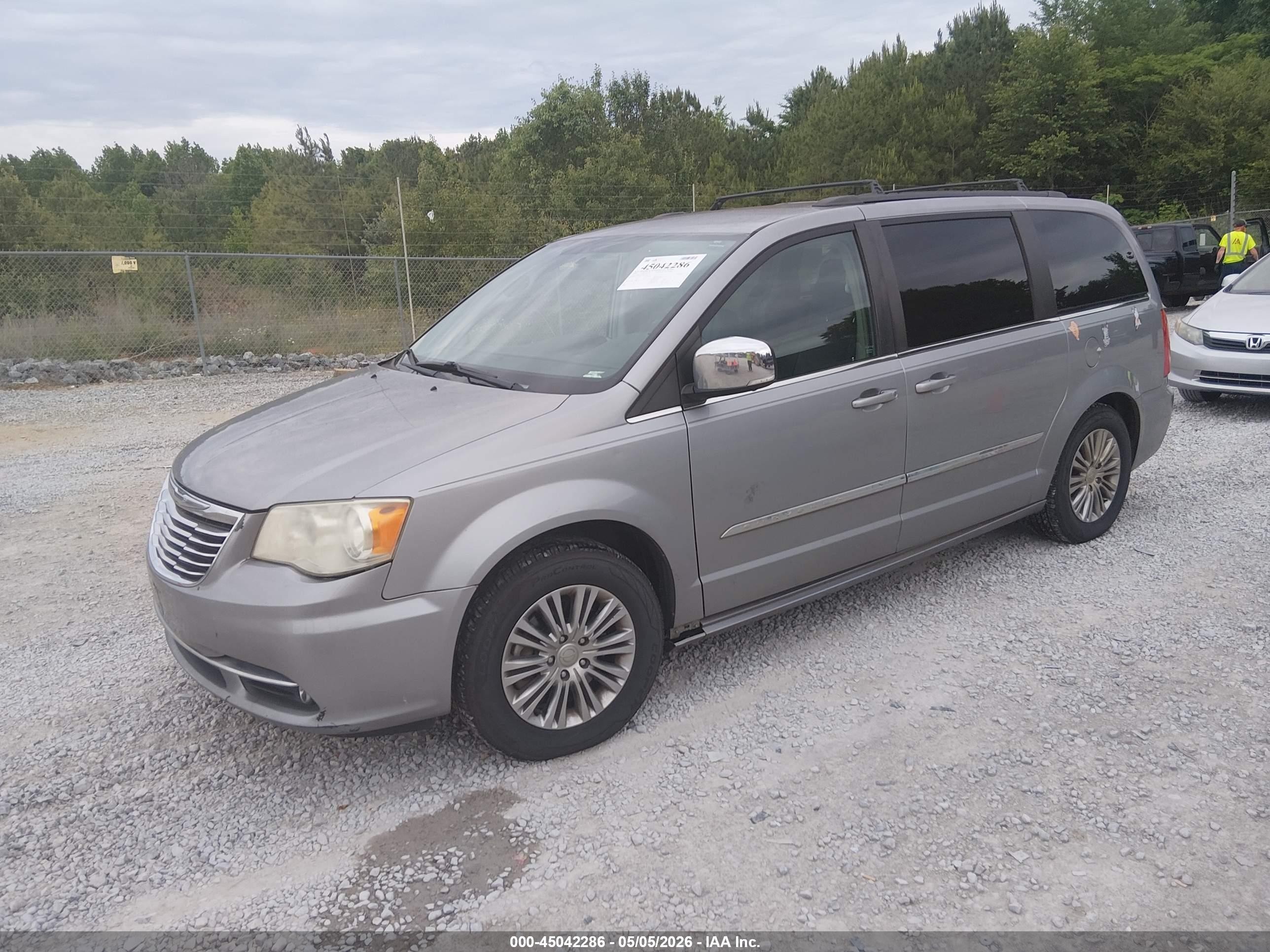 2013 Chrysler Town & Country Touring-l Silver vin: 2C4RC1CG6DR753301