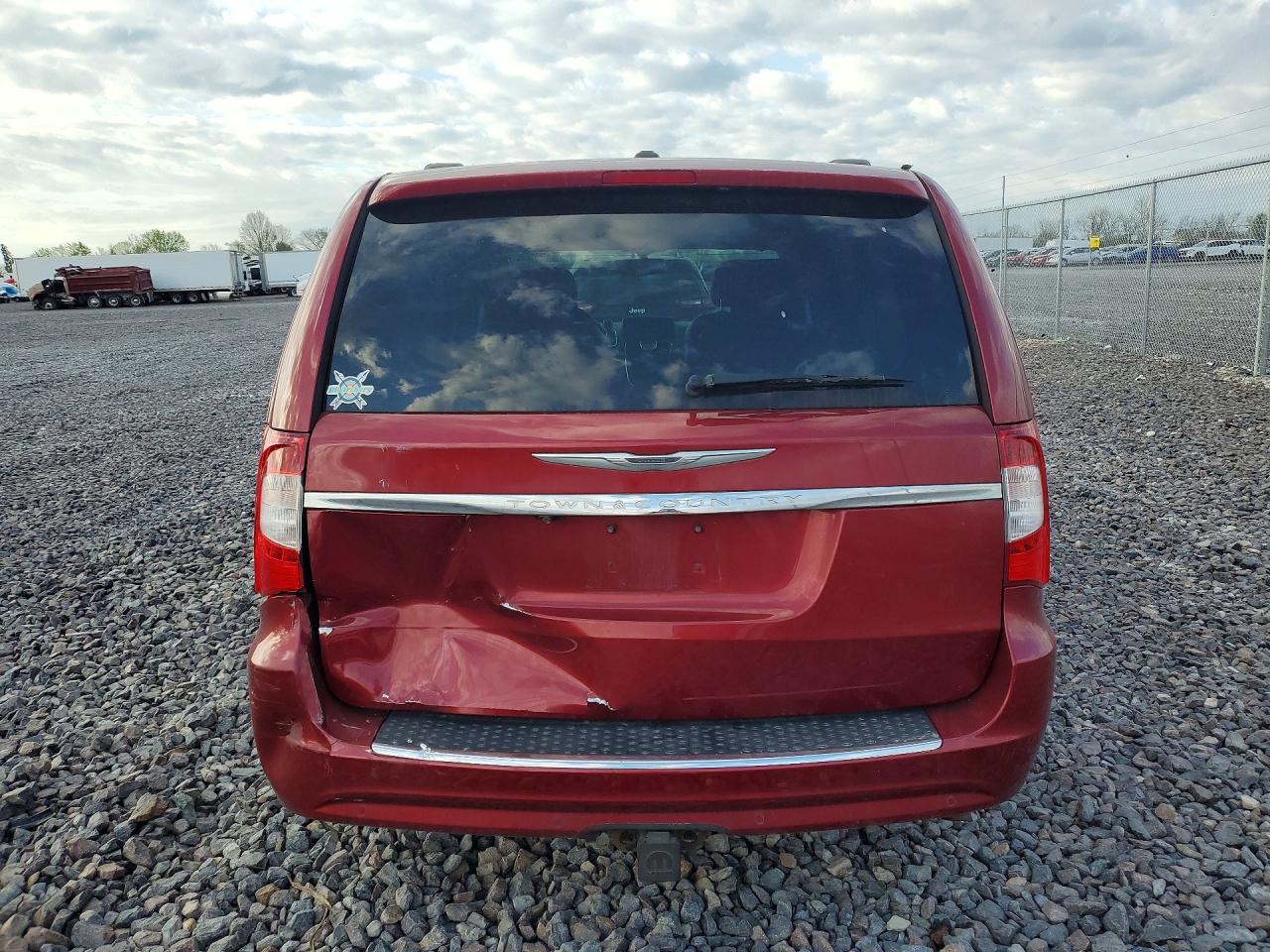 2013 Chrysler Town & Country Touring L Red vin: 2C4RC1CG6DR808748
