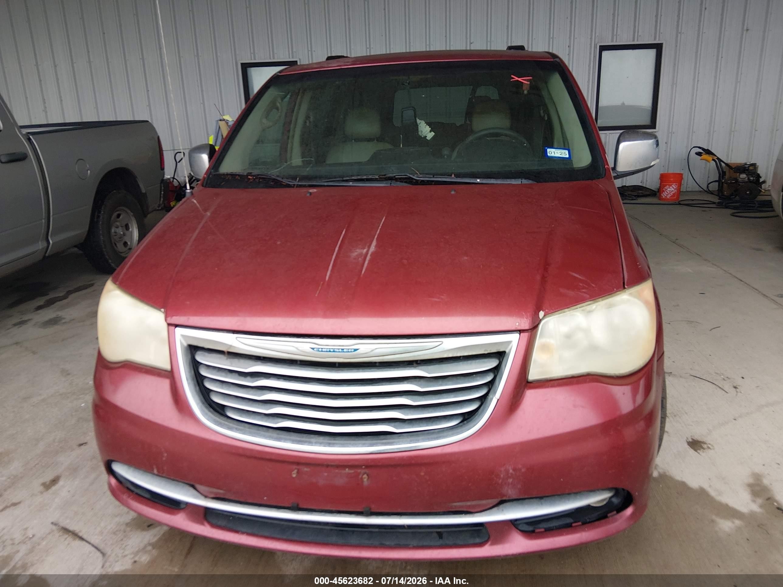 2014 Chrysler Town & Country Touring-l Red vin: 2C4RC1CG6ER116281