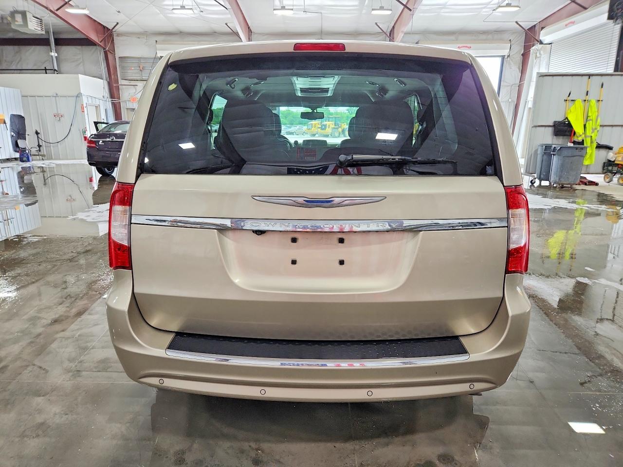 2014 Chrysler Town & Country Touring L Gold vin: 2C4RC1CG6ER236548
