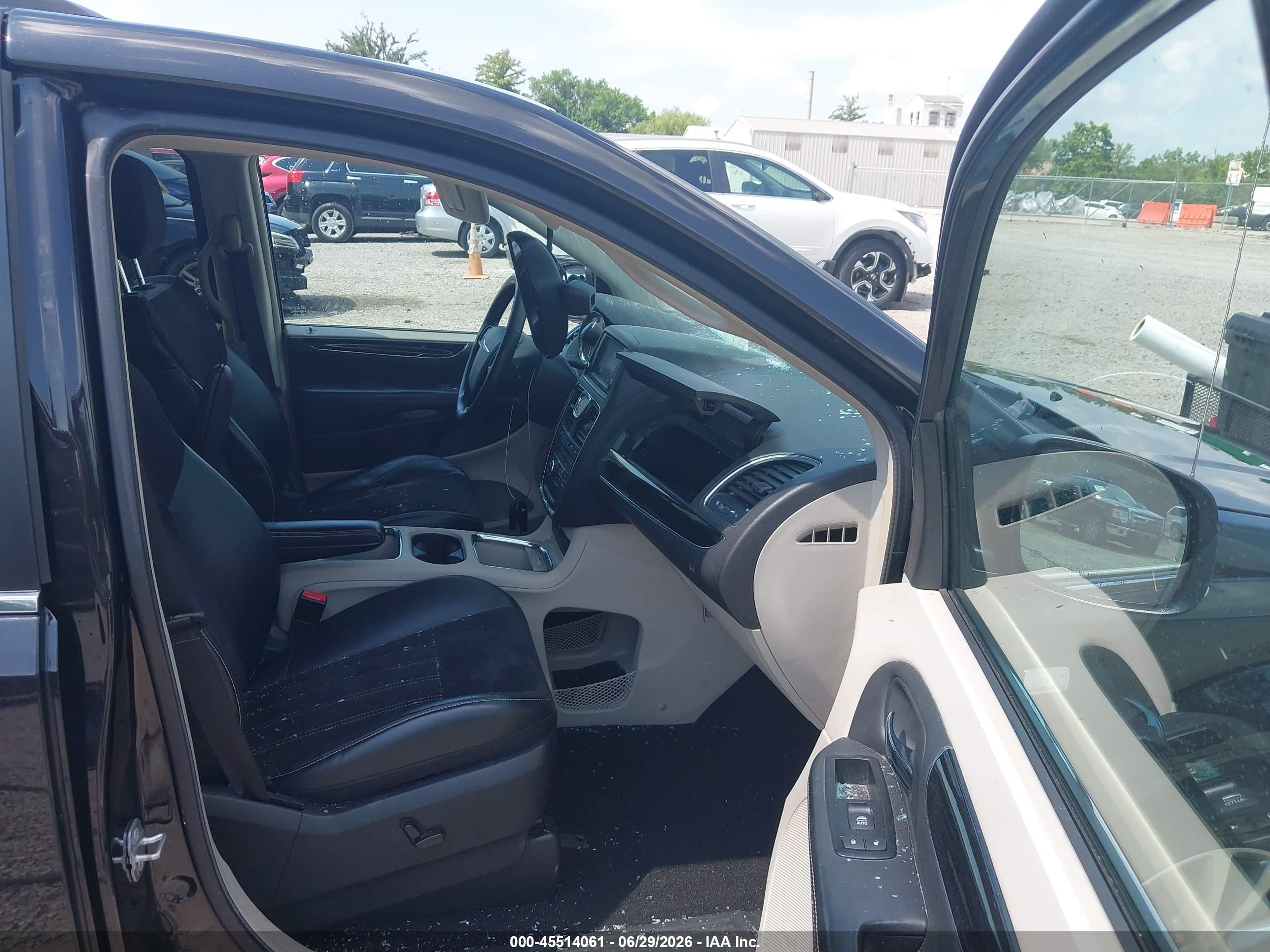 2014 Chrysler Town & Country Touring-l 30th Anniversary Black vin: 2C4RC1CG6ER417858