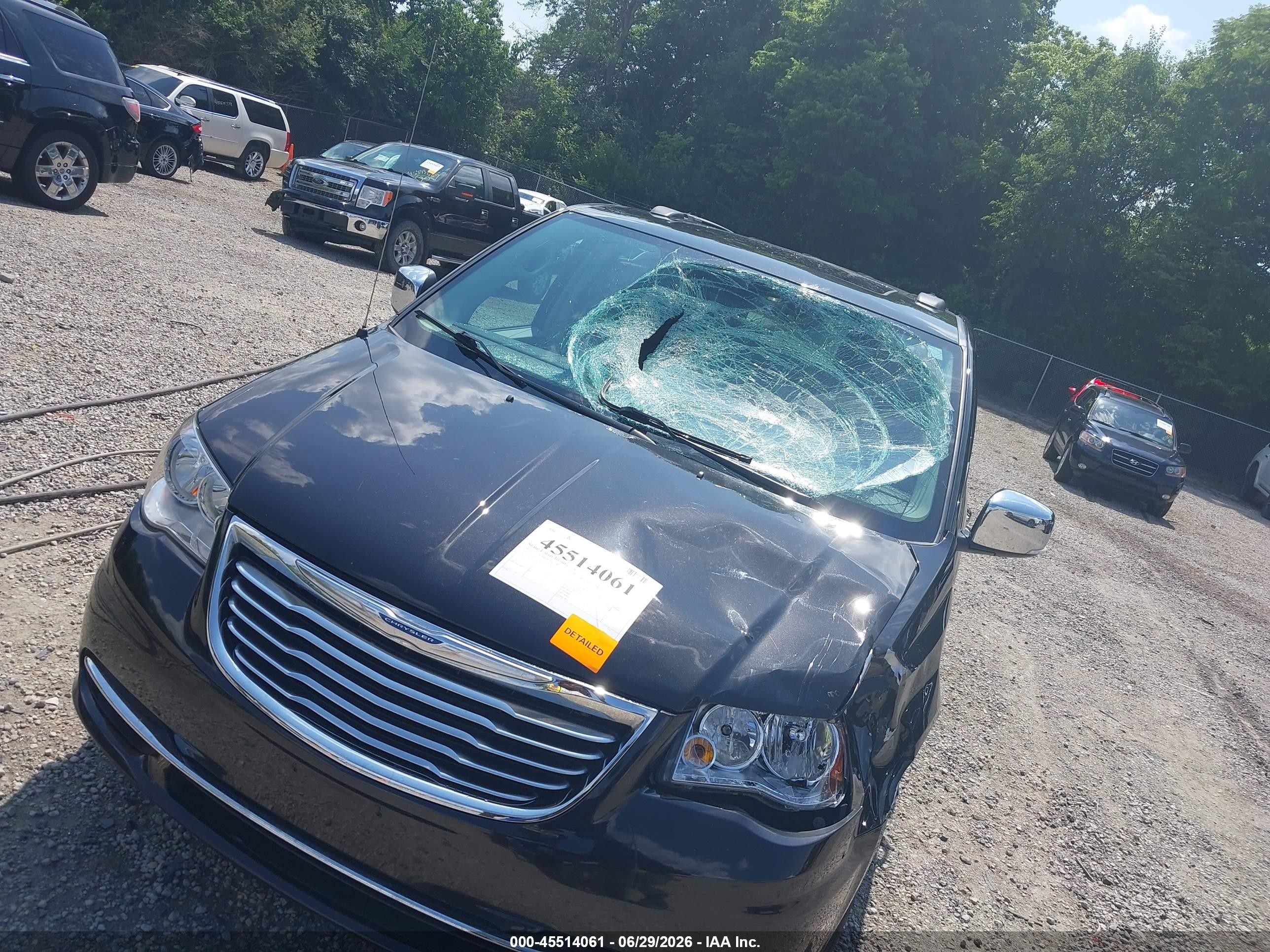 2014 Chrysler Town & Country Touring-l 30th Anniversary Black vin: 2C4RC1CG6ER417858