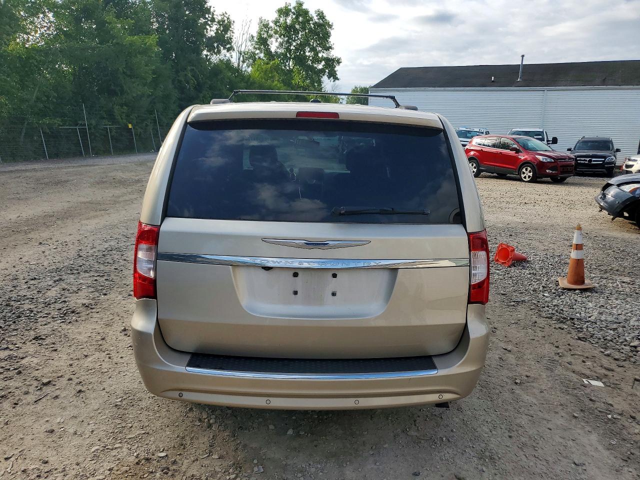 2015 Chrysler Town & Country Touring L Cream vin: 2C4RC1CG6FR522224