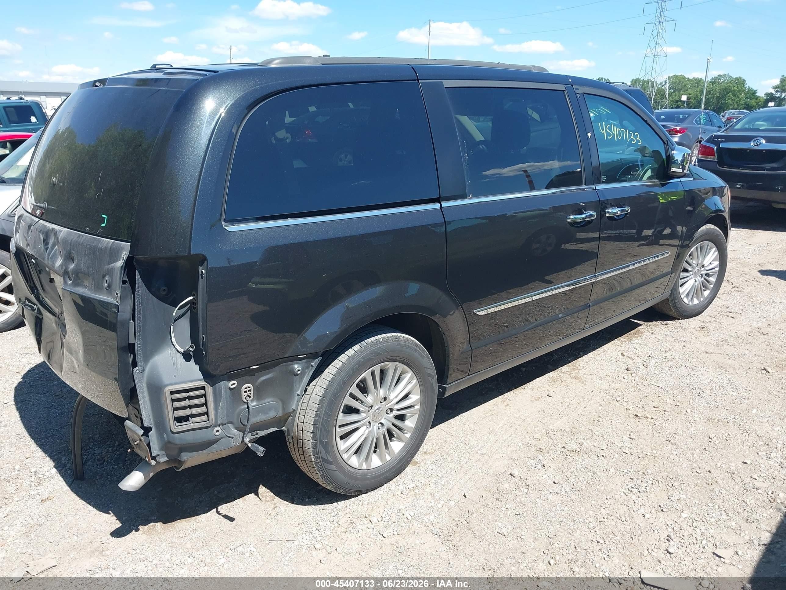 2015 Chrysler Town & Country Touring-l Black vin: 2C4RC1CG6FR525544