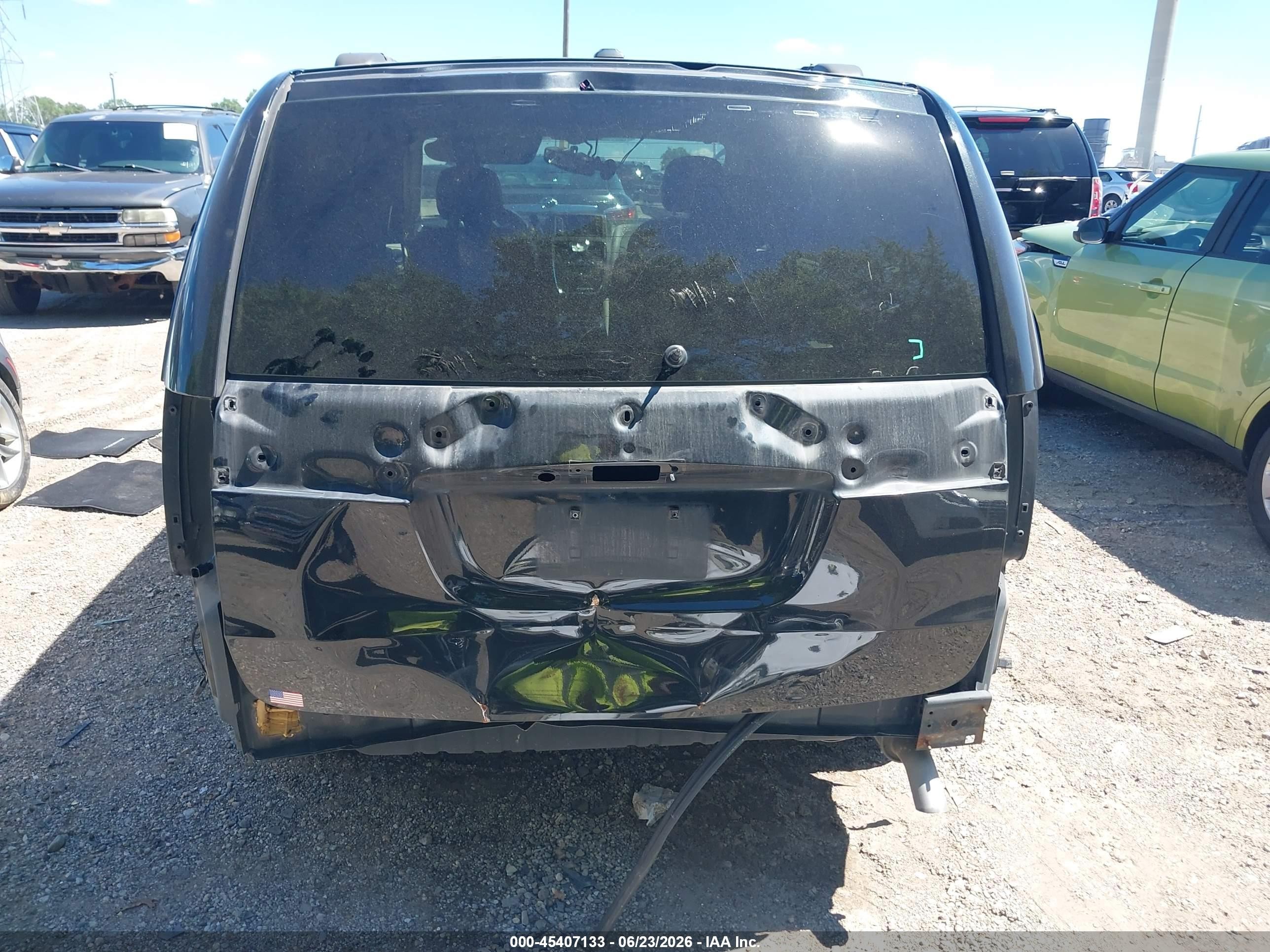 2015 Chrysler Town & Country Touring-l Black vin: 2C4RC1CG6FR525544