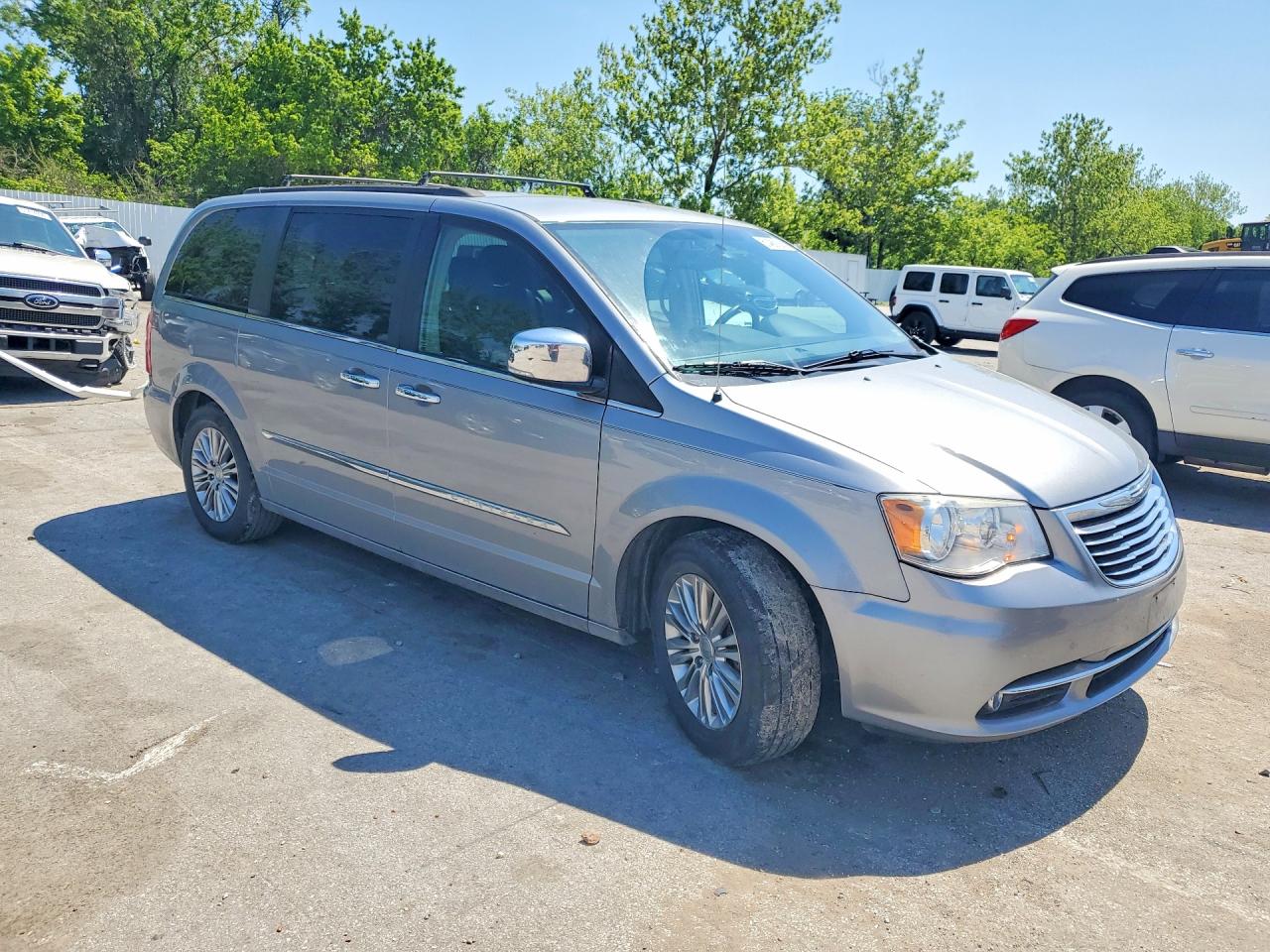 2015 Chrysler Town & Country Touring L Gray vin: 2C4RC1CG6FR577630