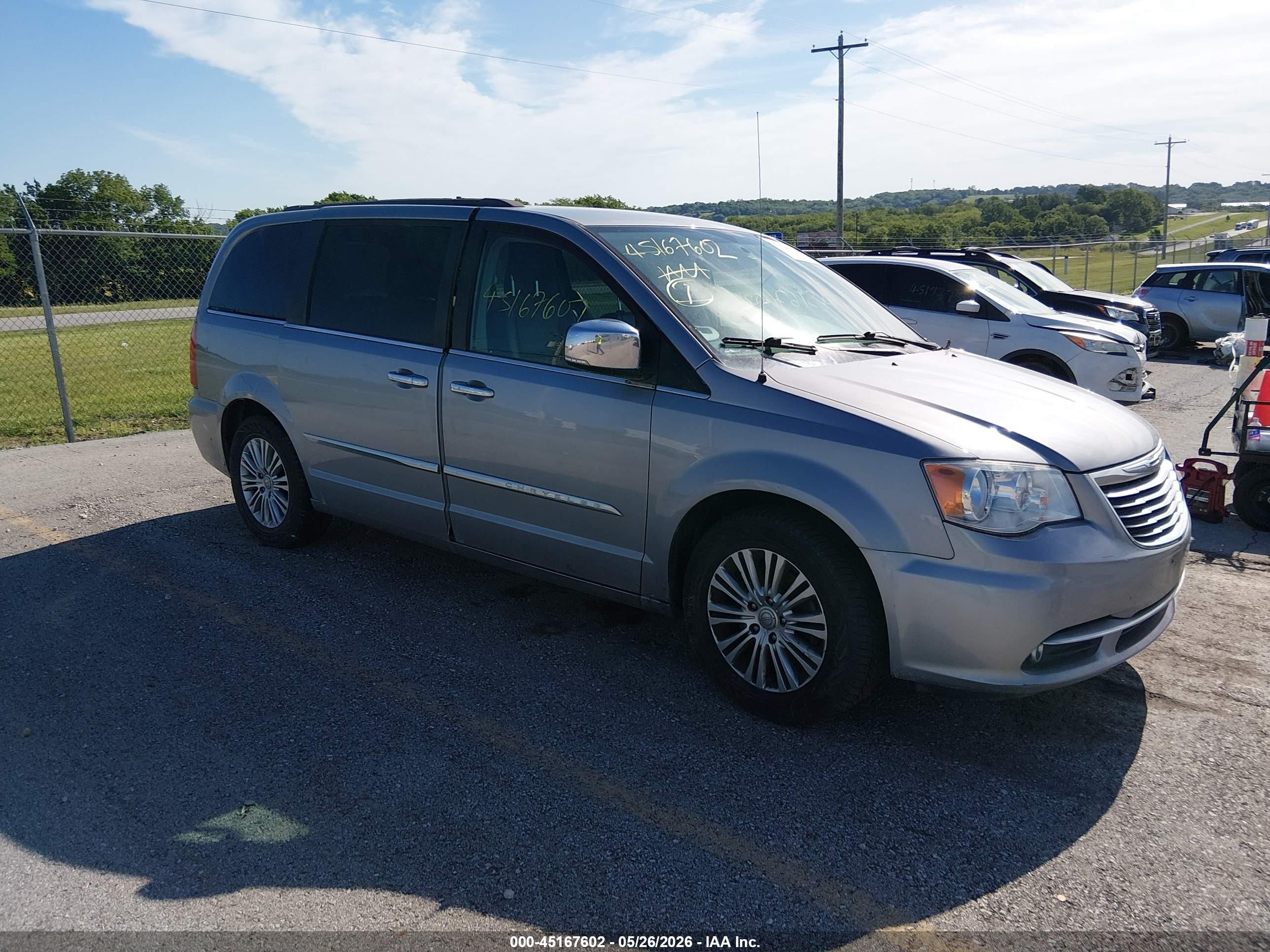 2015 Chrysler Town & Country Touring-l Silver vin: 2C4RC1CG6FR602770