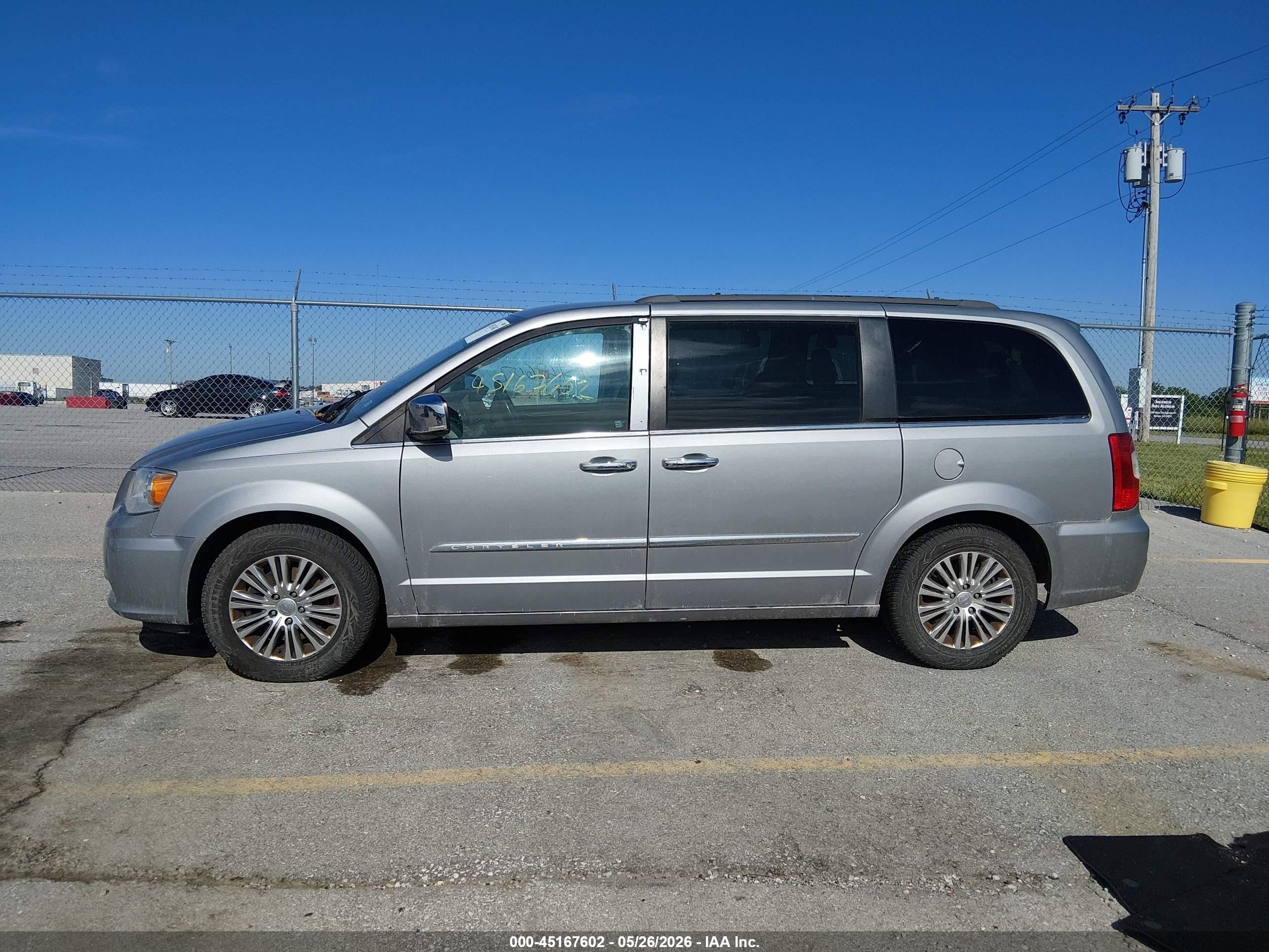 2015 Chrysler Town & Country Touring-l Silver vin: 2C4RC1CG6FR602770