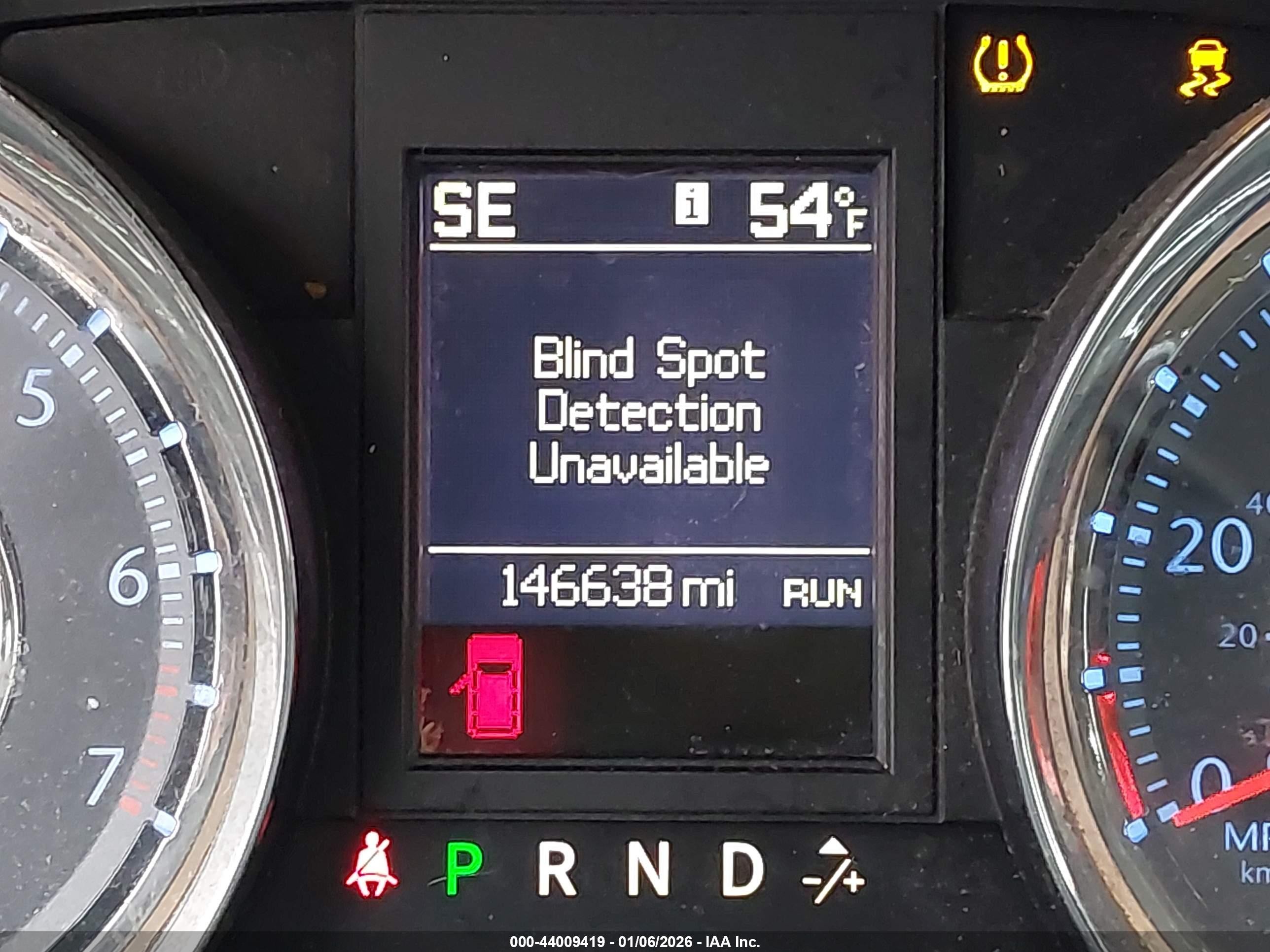 2015 Chrysler Town & Country Touring-l Red vin: 2C4RC1CG6FR656697