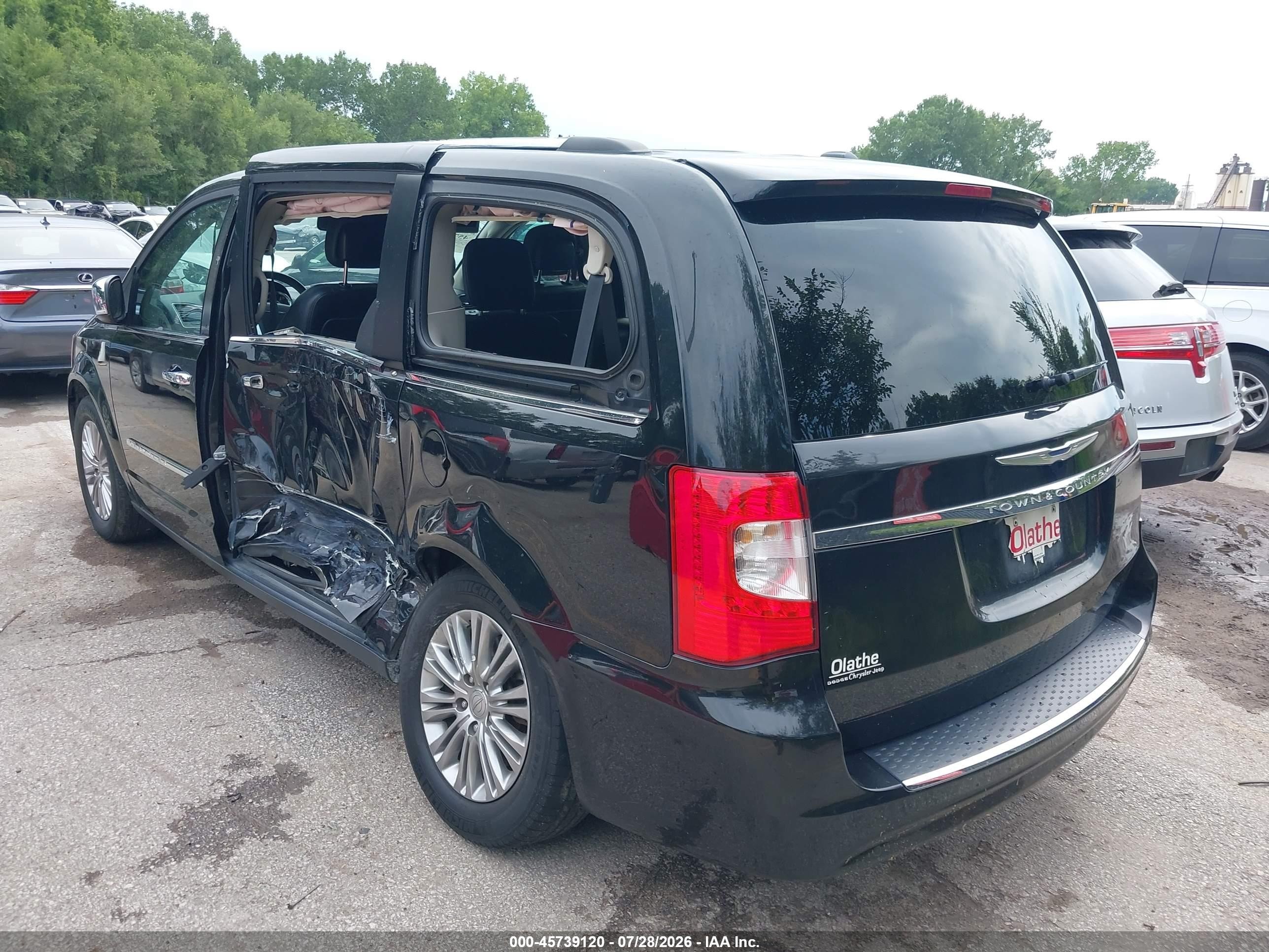 2015 Chrysler Town & Country Touring-l Black vin: 2C4RC1CG6FR742530