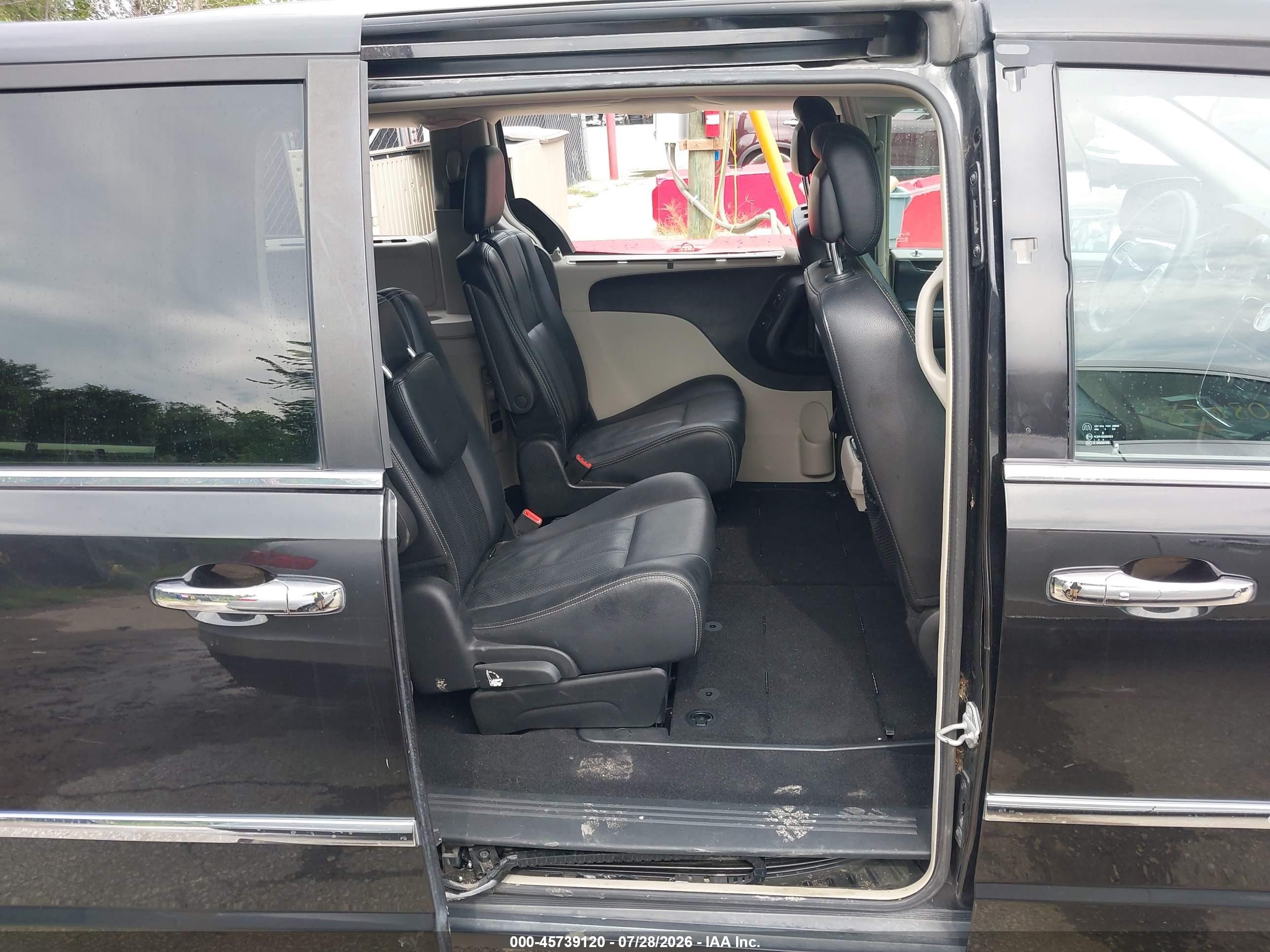 2015 Chrysler Town & Country Touring-l Black vin: 2C4RC1CG6FR742530