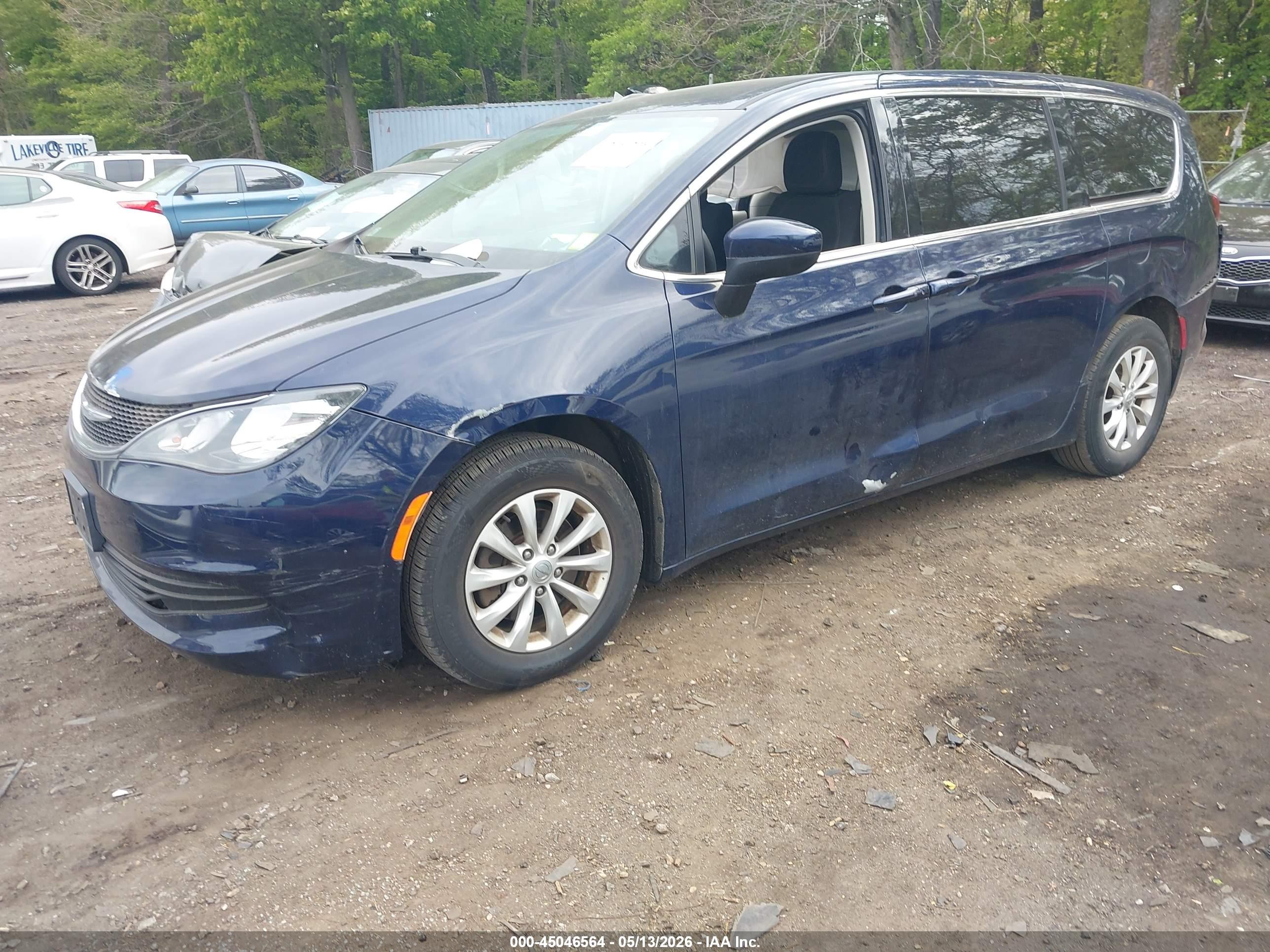 2018 Chrysler Pacifica Lx Blue vin: 2C4RC1CG6JR274839