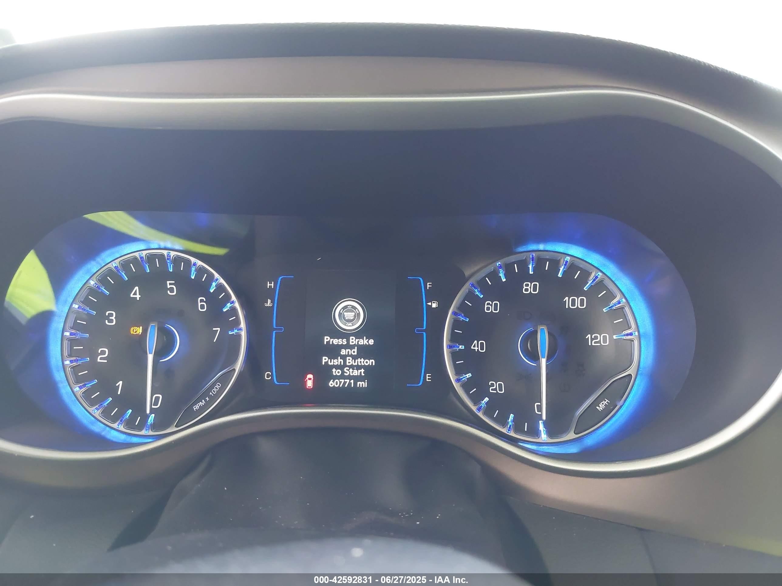 2023 Chrysler Voyager Lx Белый vin: 2C4RC1CG6PR525139