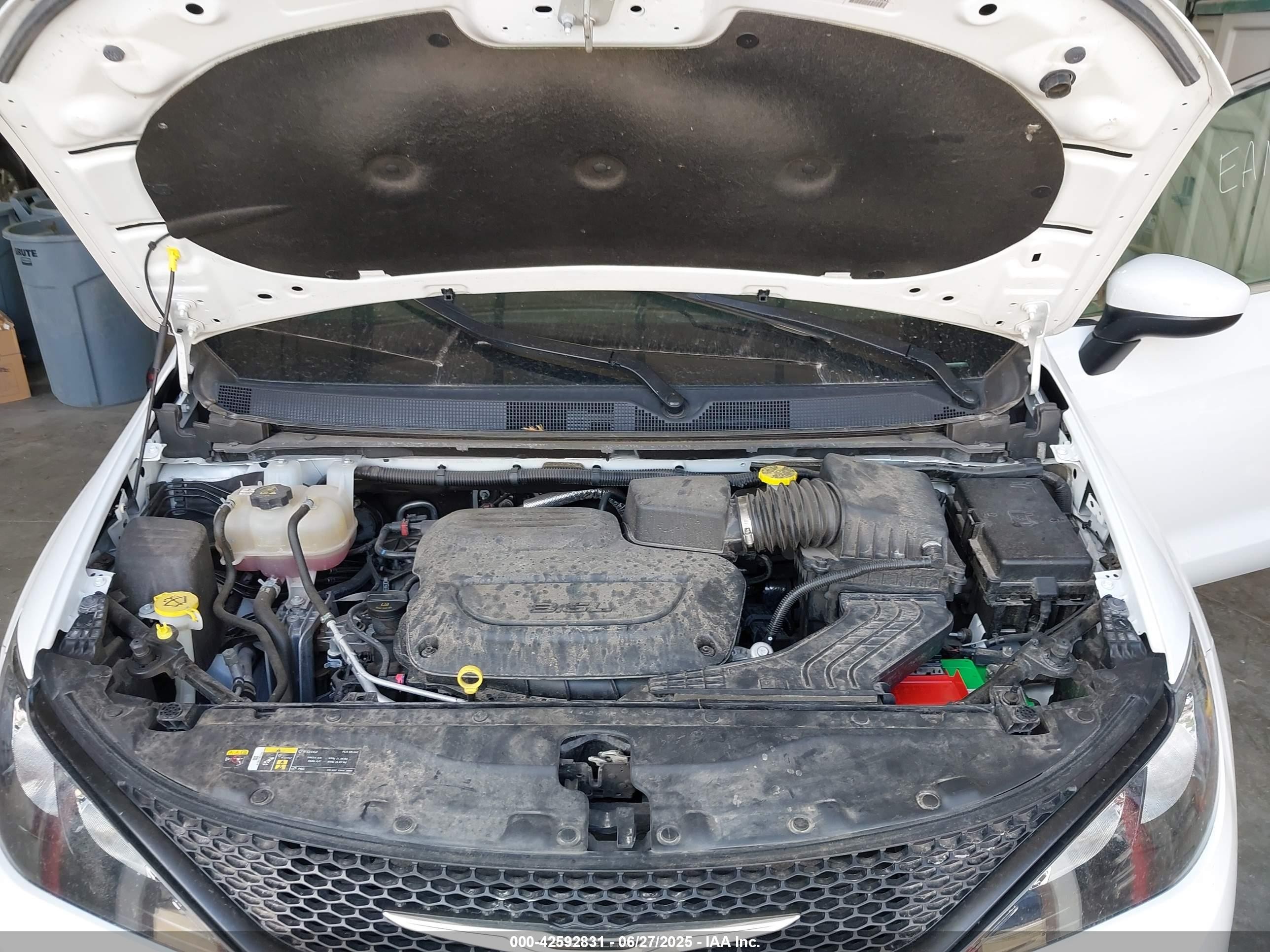 2023 Chrysler Voyager Lx Белый vin: 2C4RC1CG6PR525139