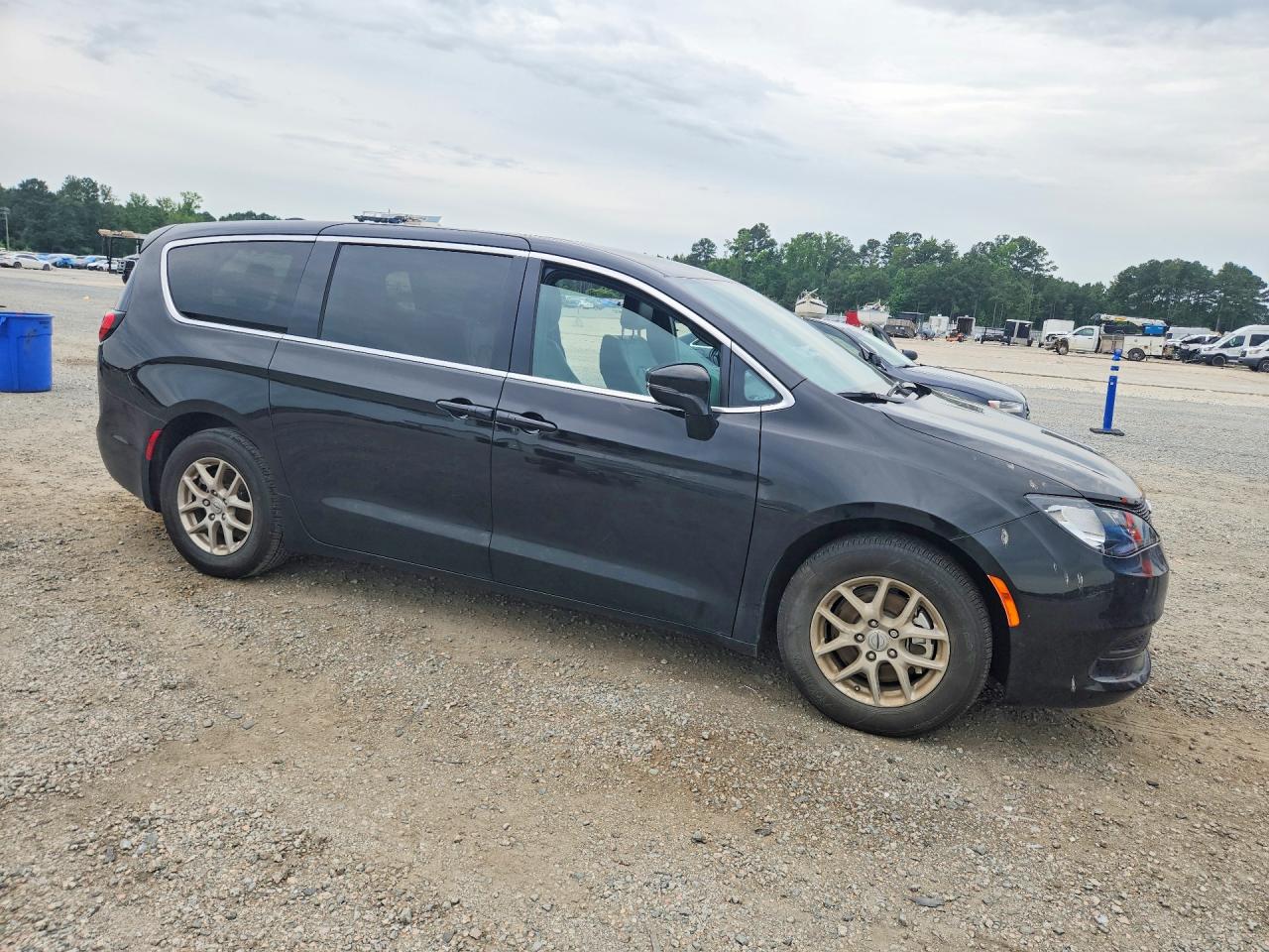 2025 Chrysler Voyager Black vin: 2C4RC1CG6SR519270