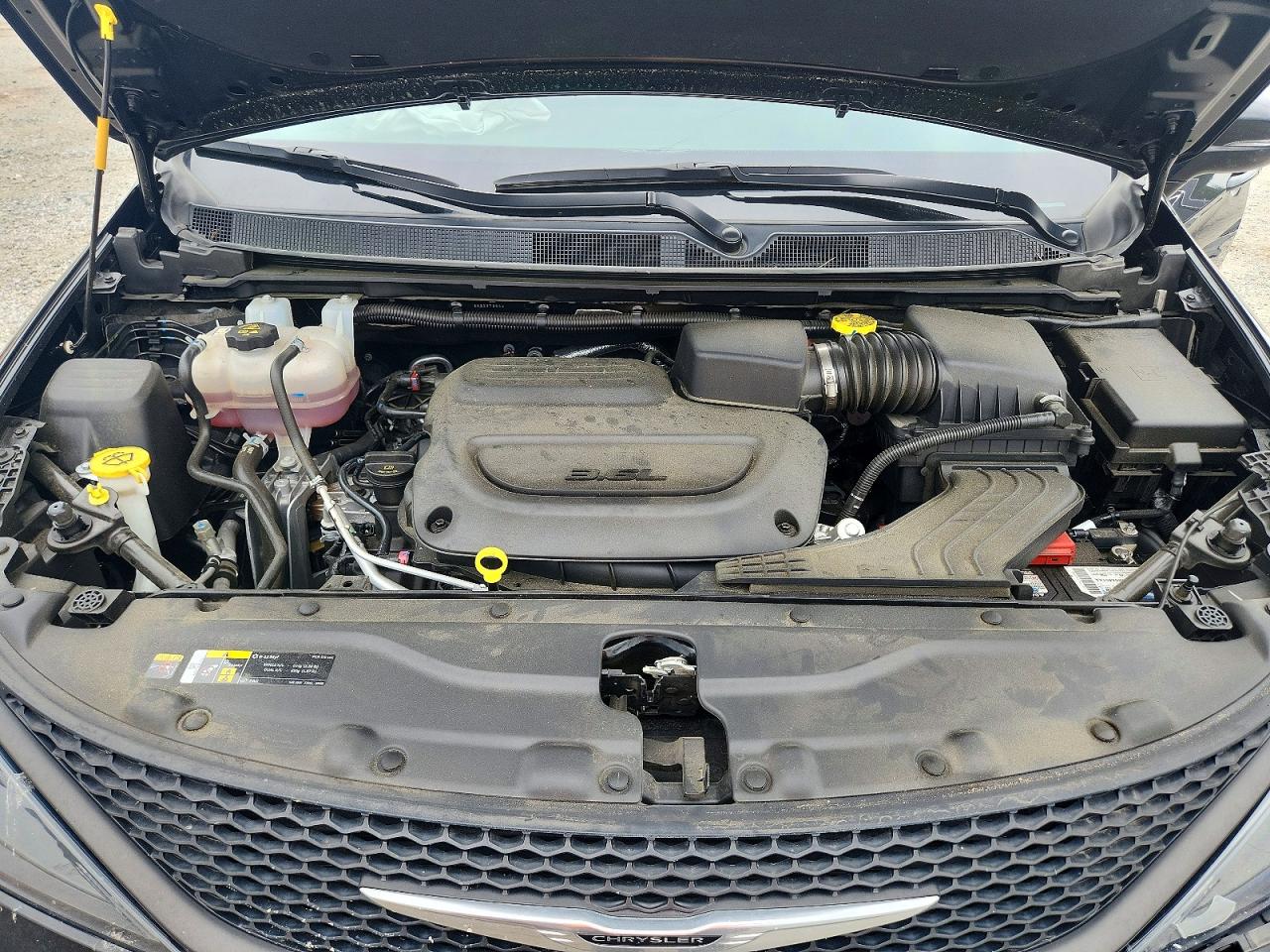 2025 Chrysler Voyager Black vin: 2C4RC1CG6SR519270