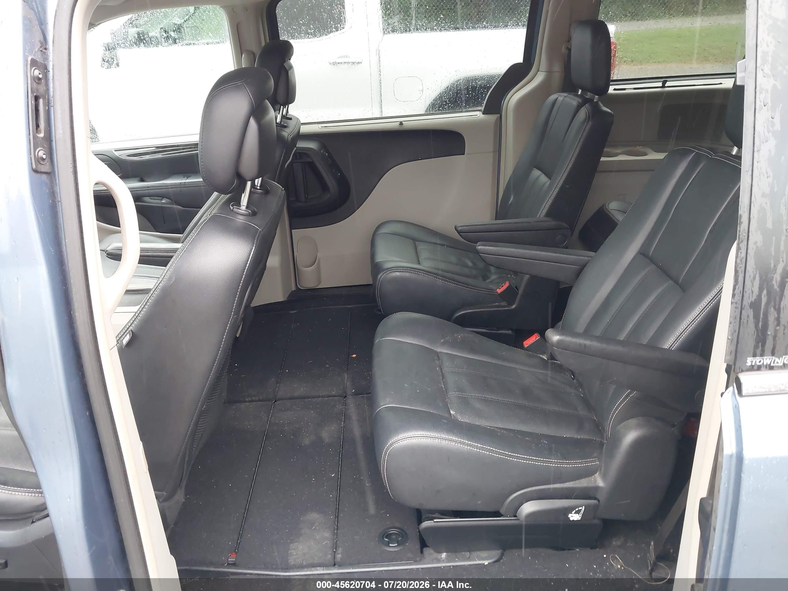 2012 Chrysler Town & Country Touring-l Blue vin: 2C4RC1CG7CR170931