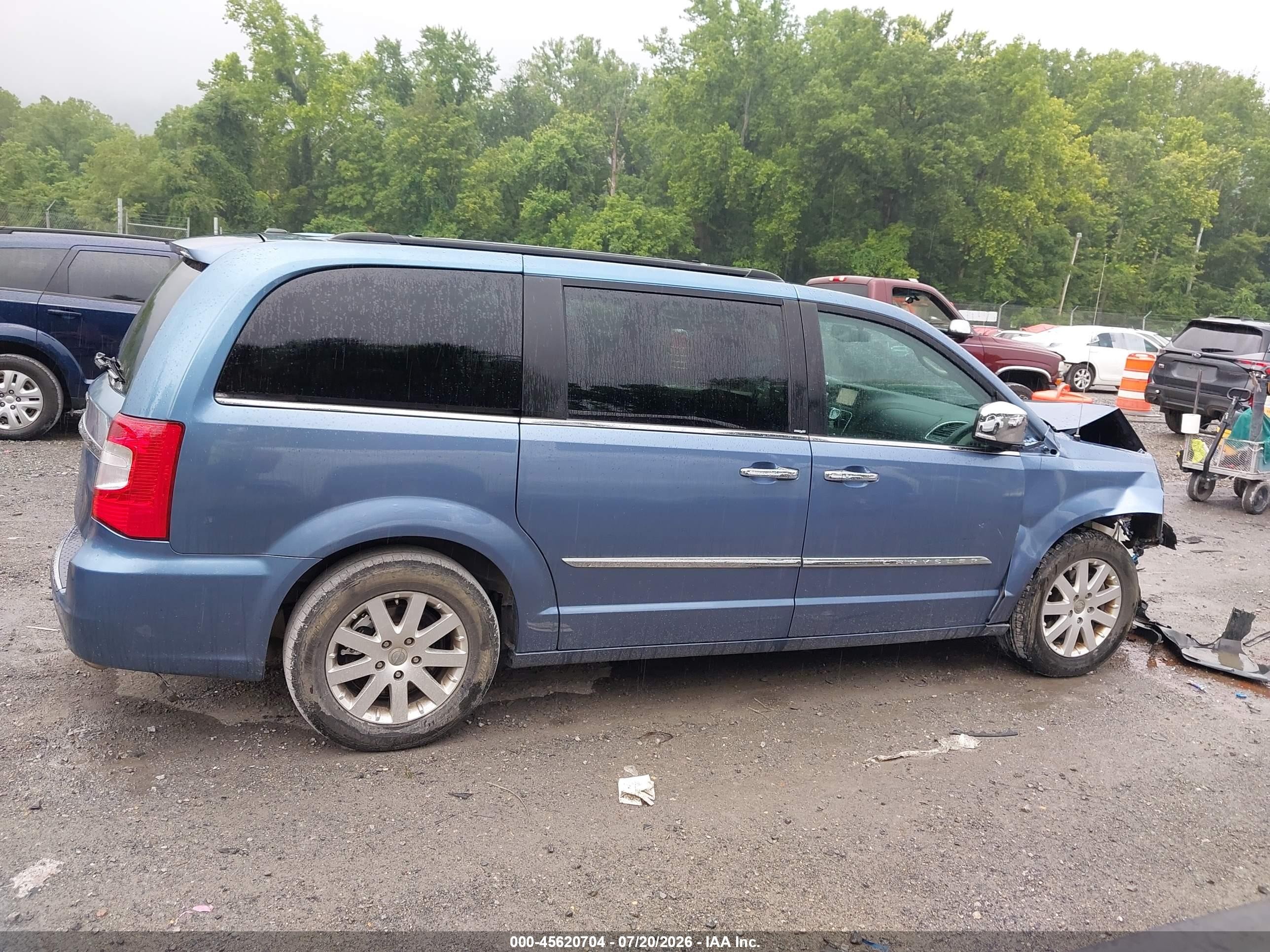2012 Chrysler Town & Country Touring-l Blue vin: 2C4RC1CG7CR170931