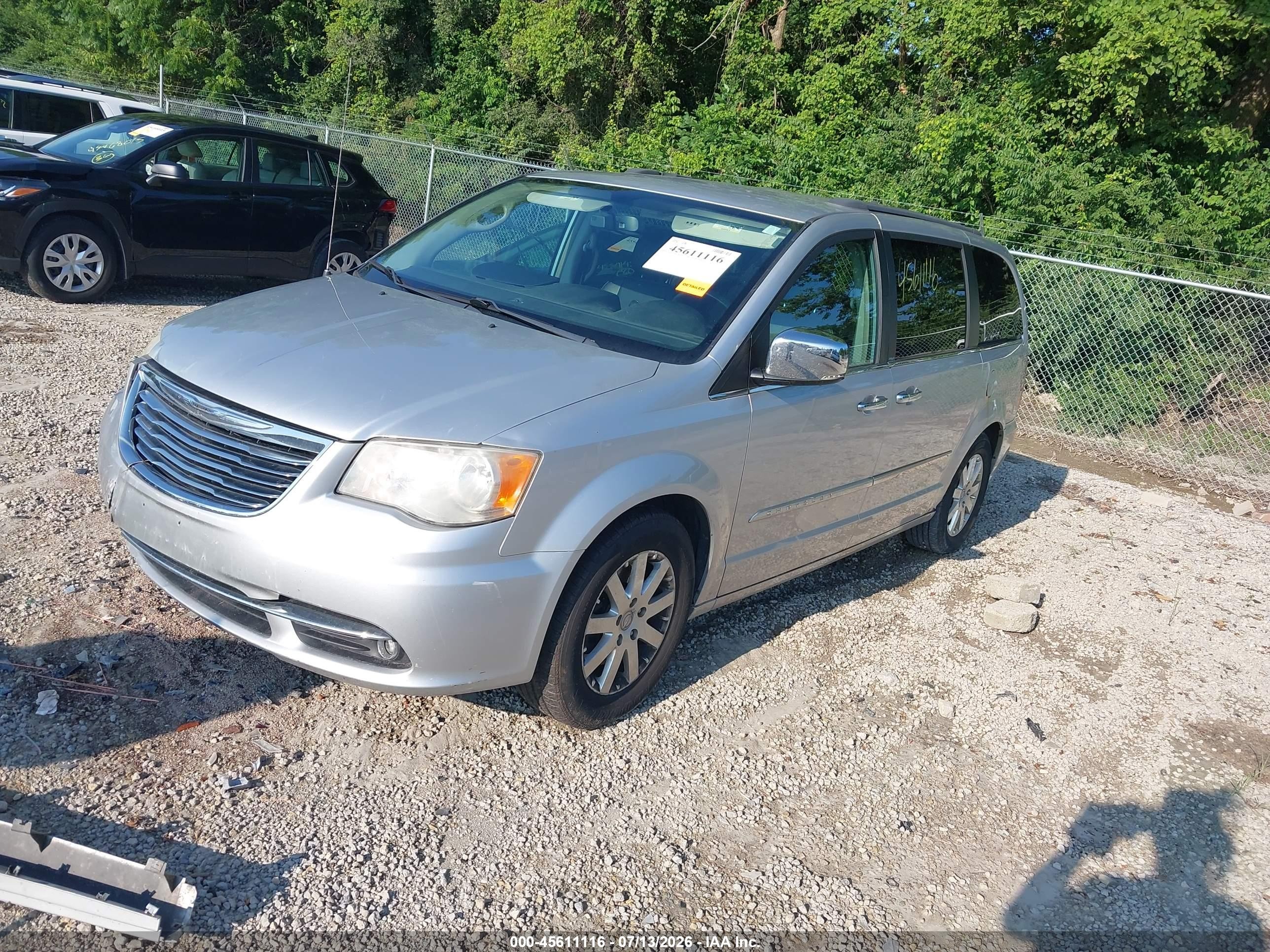 2012 Chrysler Town & Country Touring-l Silver vin: 2C4RC1CG7CR229492