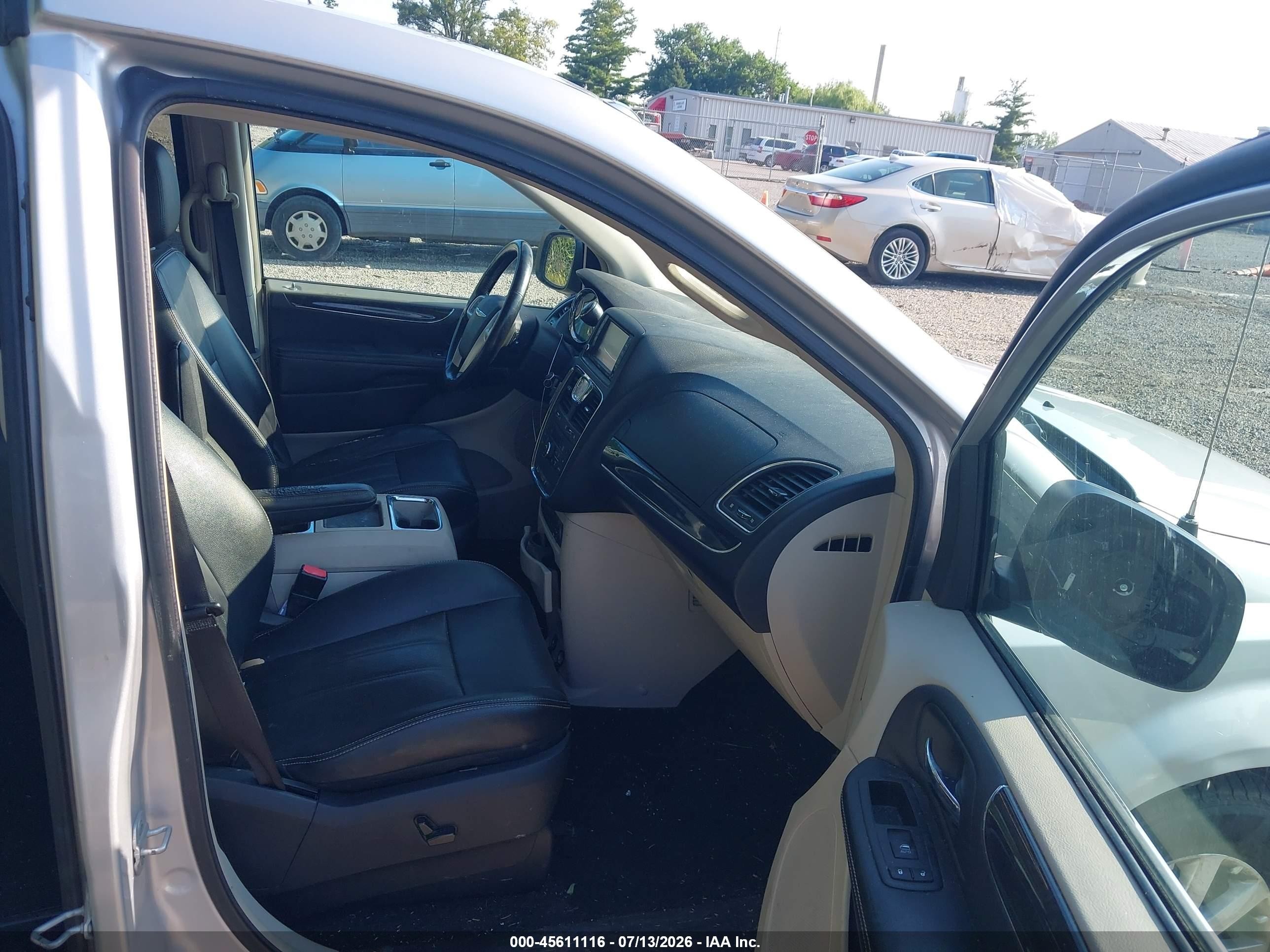 2012 Chrysler Town & Country Touring-l Silver vin: 2C4RC1CG7CR229492