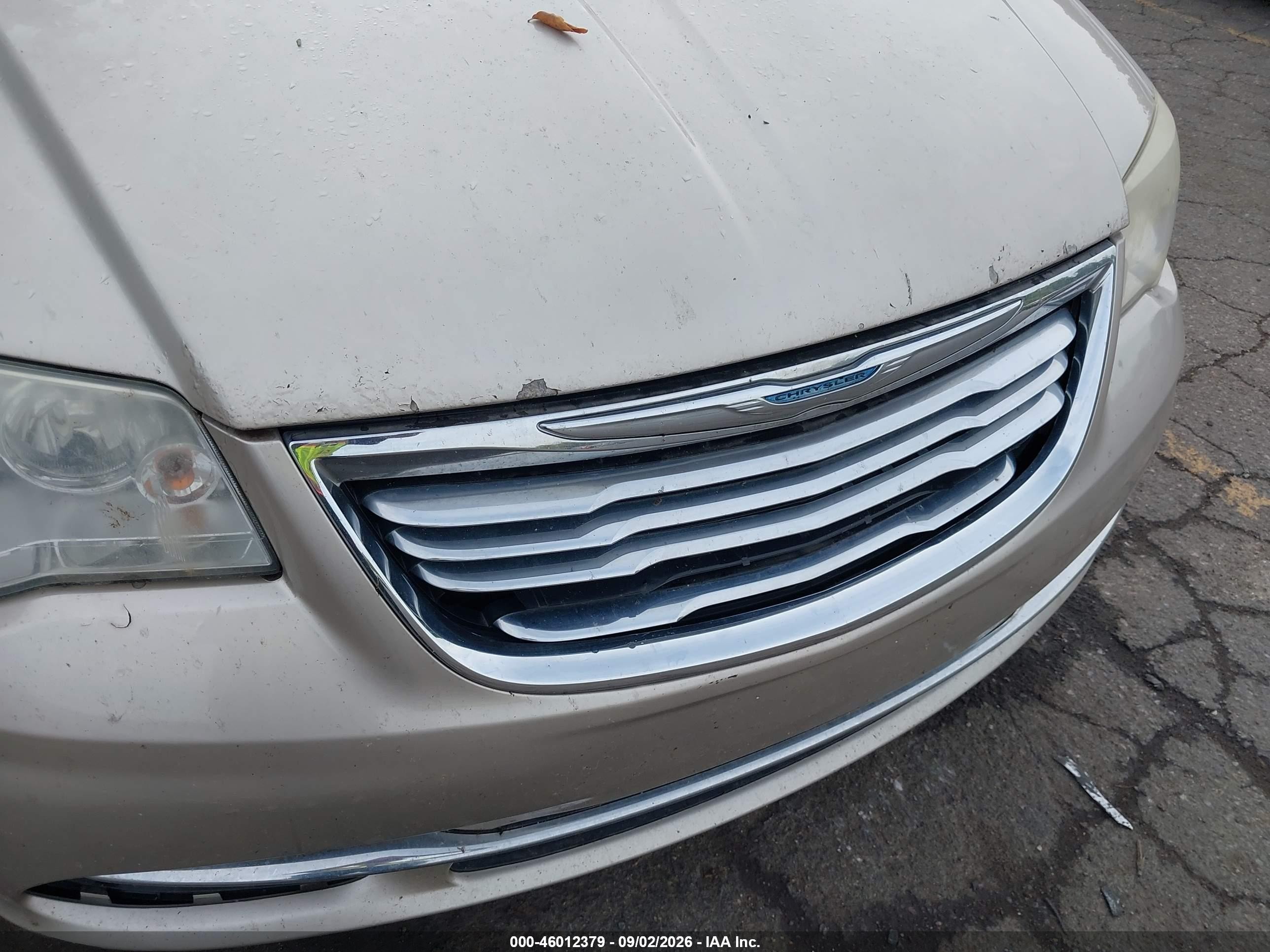 2012 Chrysler Town & Country Touring-l Beige vin: 2C4RC1CG7CR267028