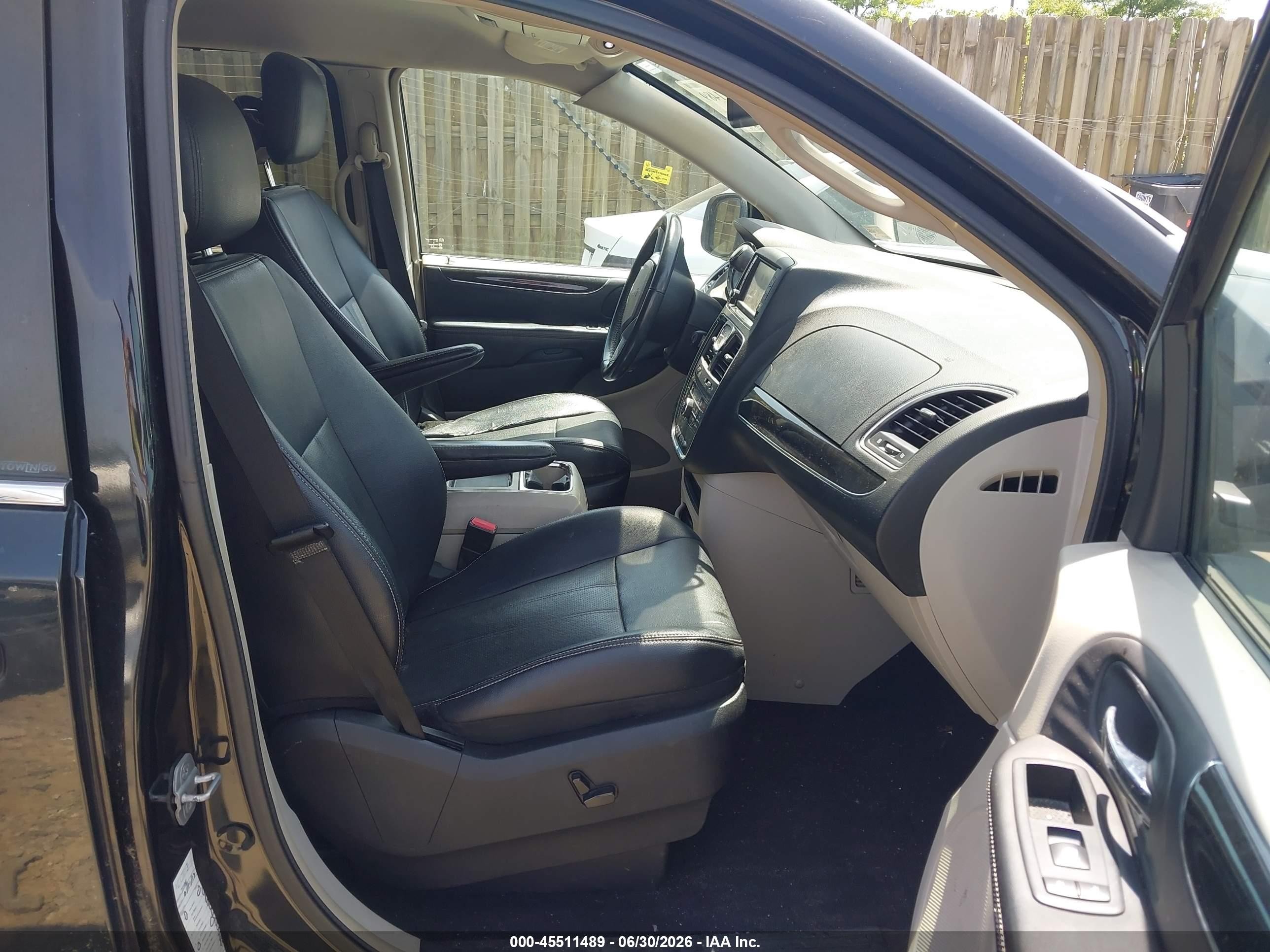 2013 Chrysler Town & Country Touring-l Black vin: 2C4RC1CG7DR664367