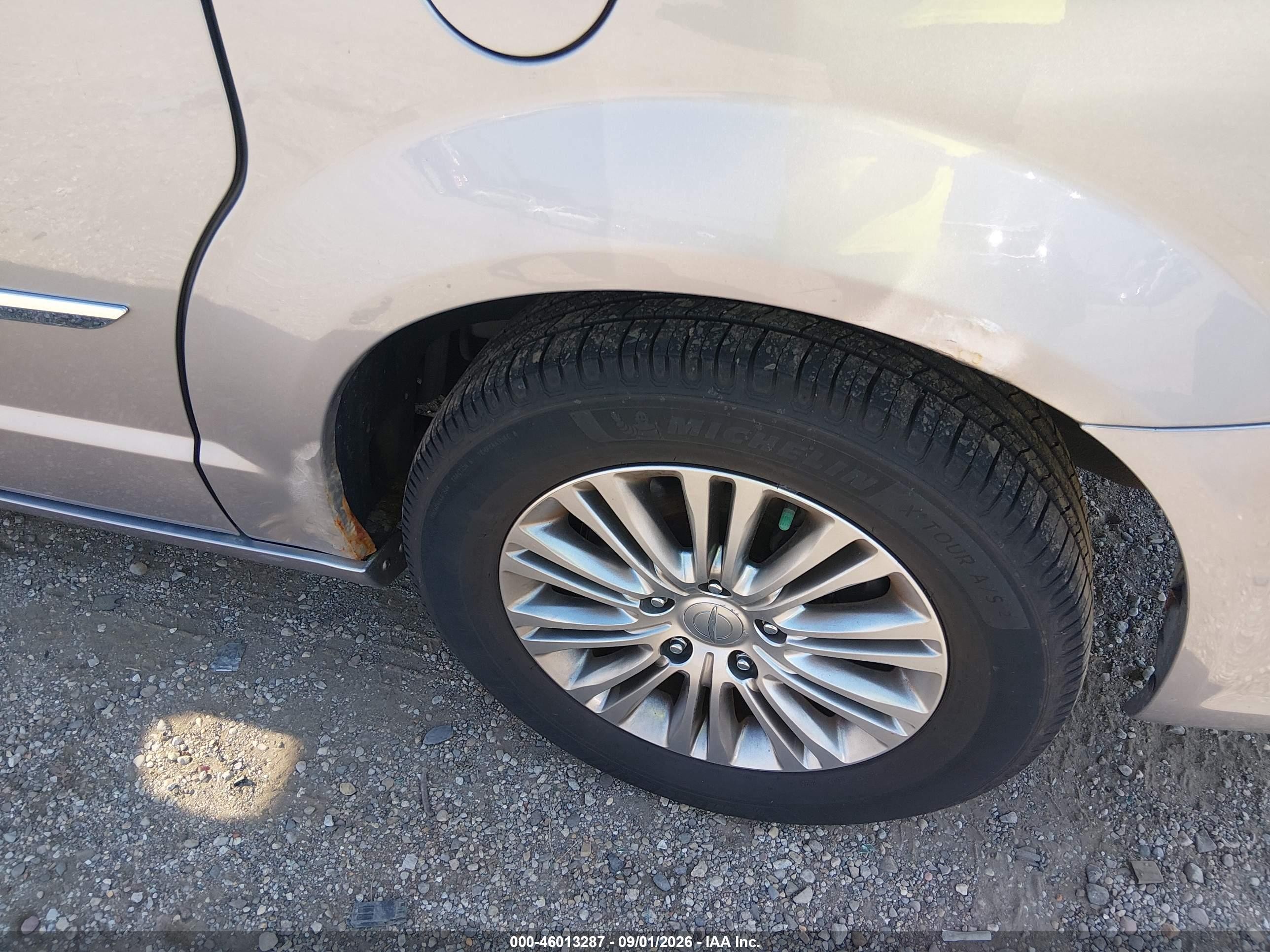 2013 Chrysler Town & Country Touring-l Silver vin: 2C4RC1CG7DR753632