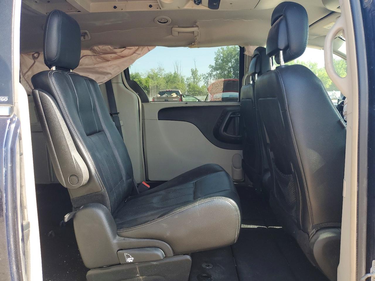 2014 Chrysler Town & Country Touring L Blue vin: 2C4RC1CG7ER260857