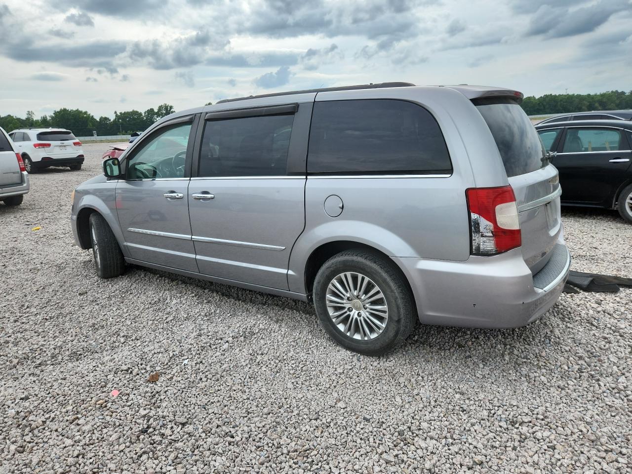 2014 Chrysler Town & Country Touring L Silver vin: 2C4RC1CG7ER365298