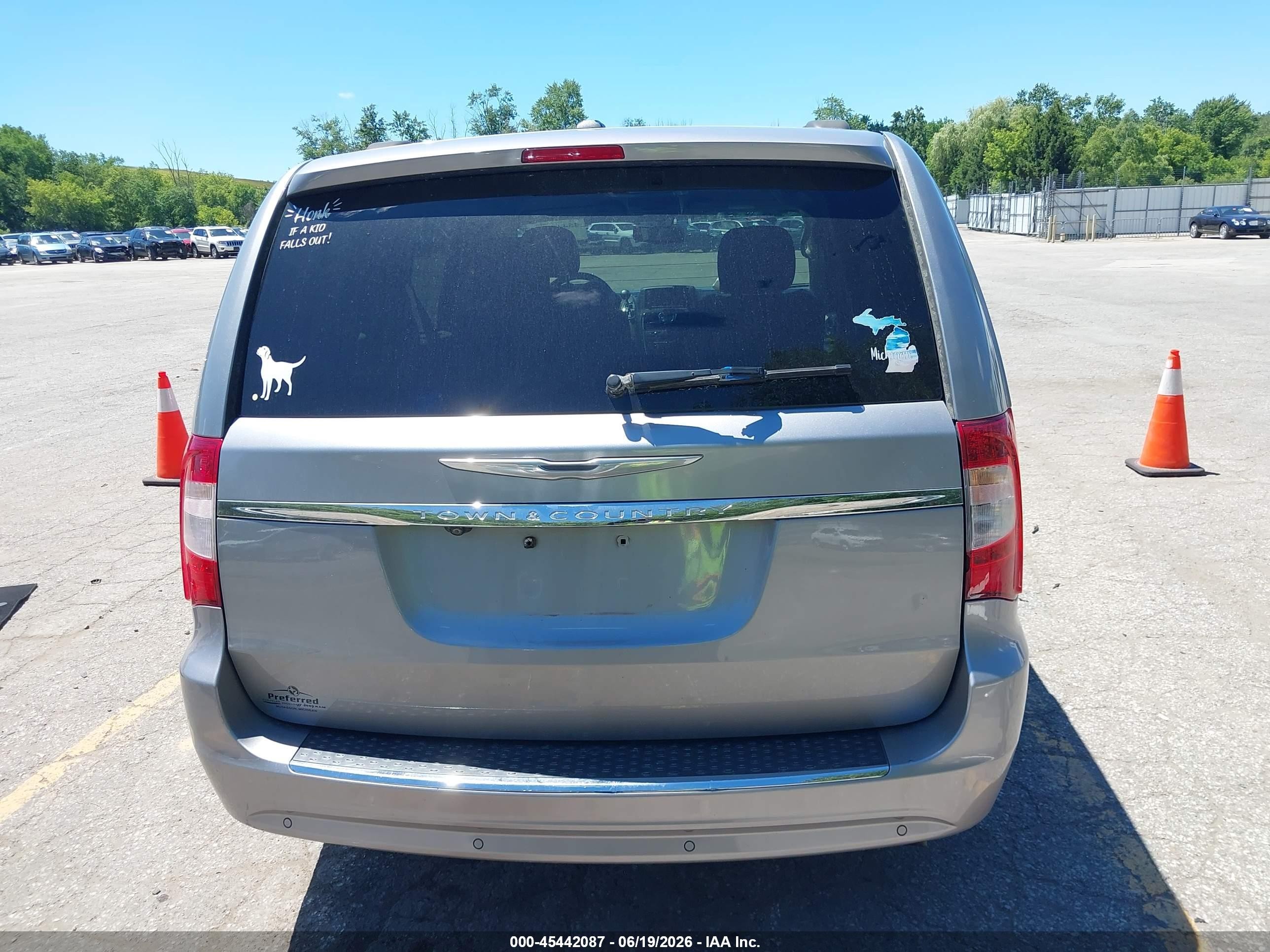 2014 Chrysler Town & Country Touring-l 30th Anniversary Silver vin: 2C4RC1CG7ER424673