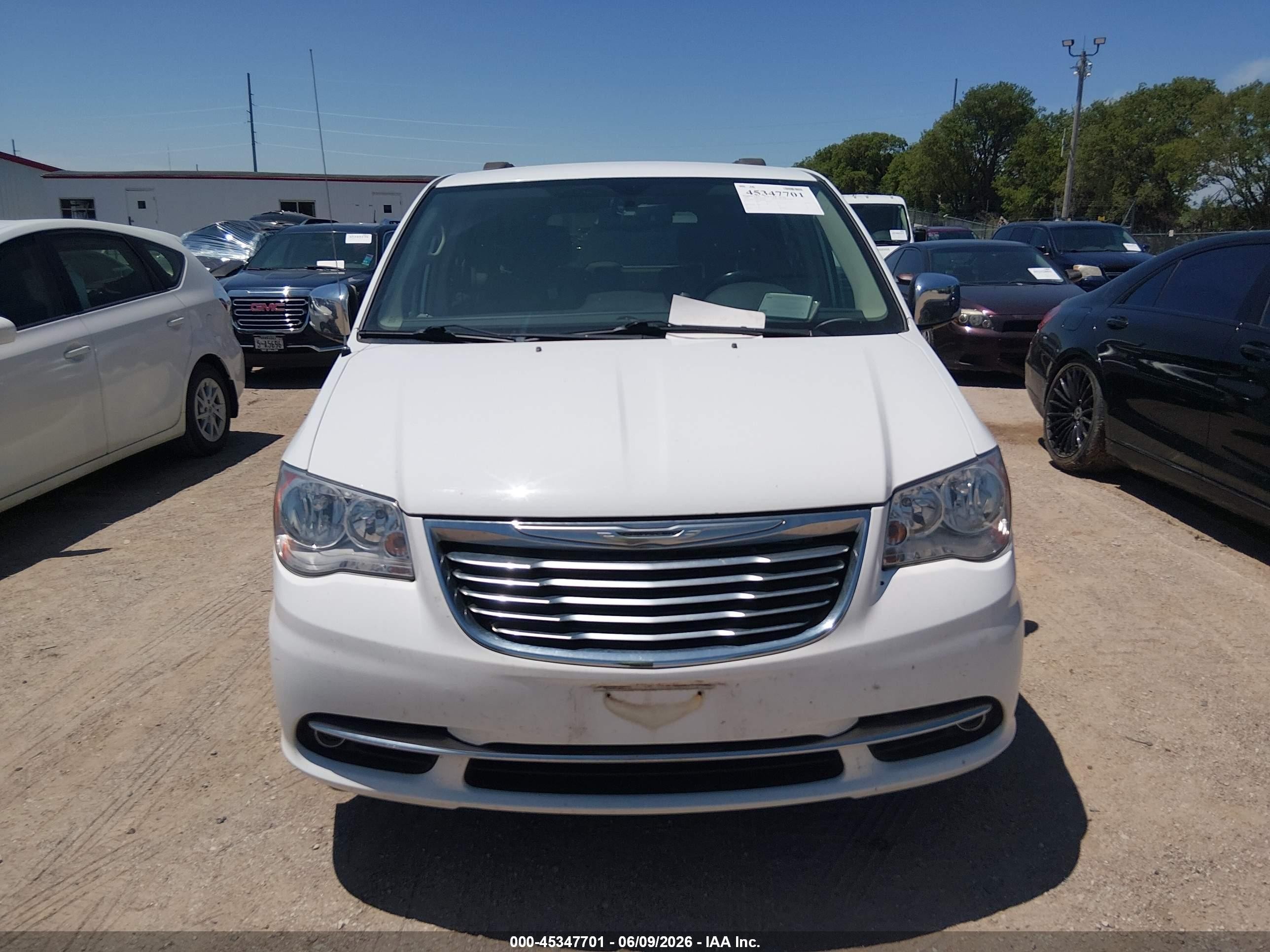 2015 Chrysler Town & Country Touring-l Белый vin: 2C4RC1CG7FR611056