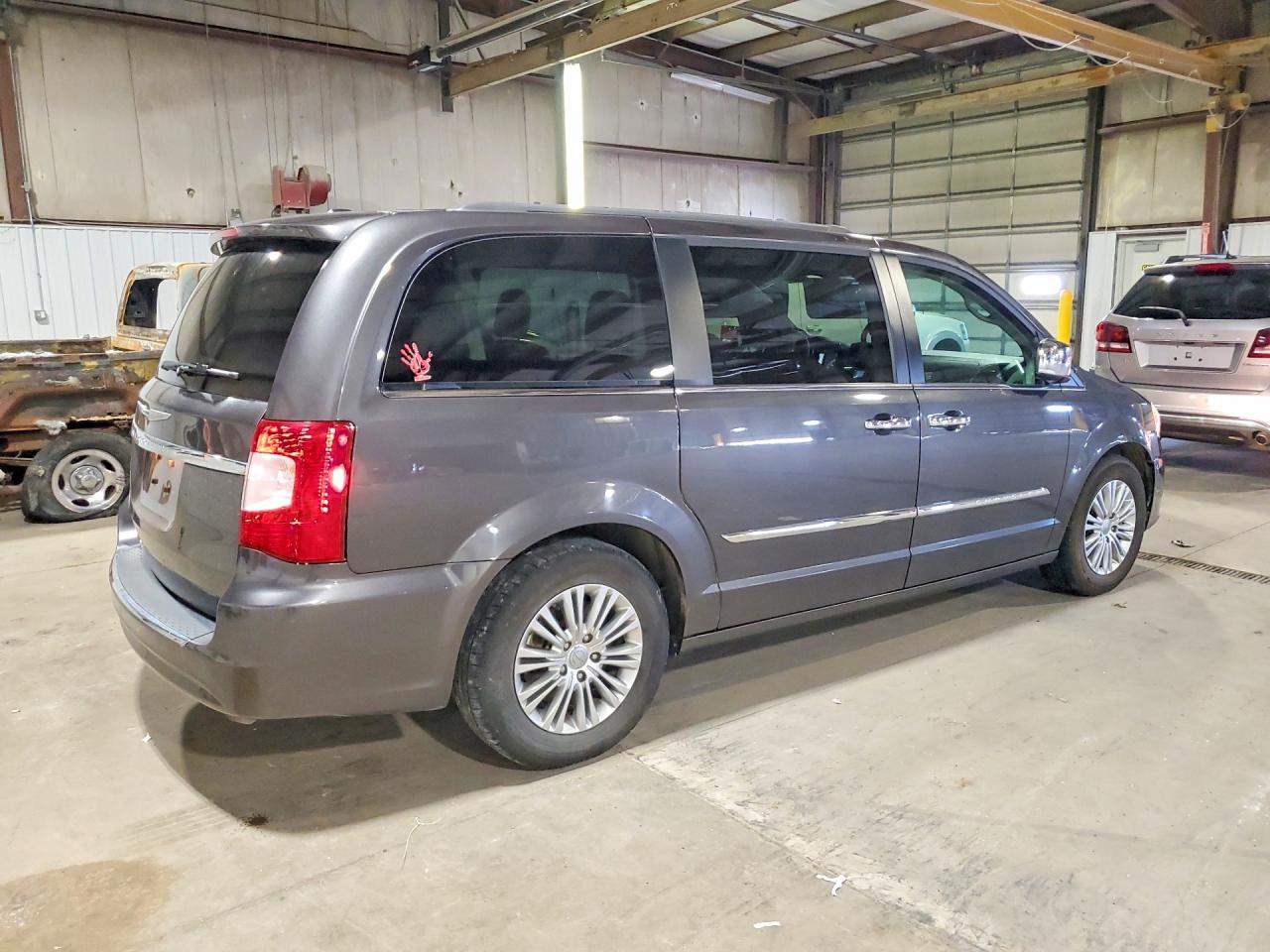 2015 Chrysler Town & Country Touring L Gray vin: 2C4RC1CG7FR638807