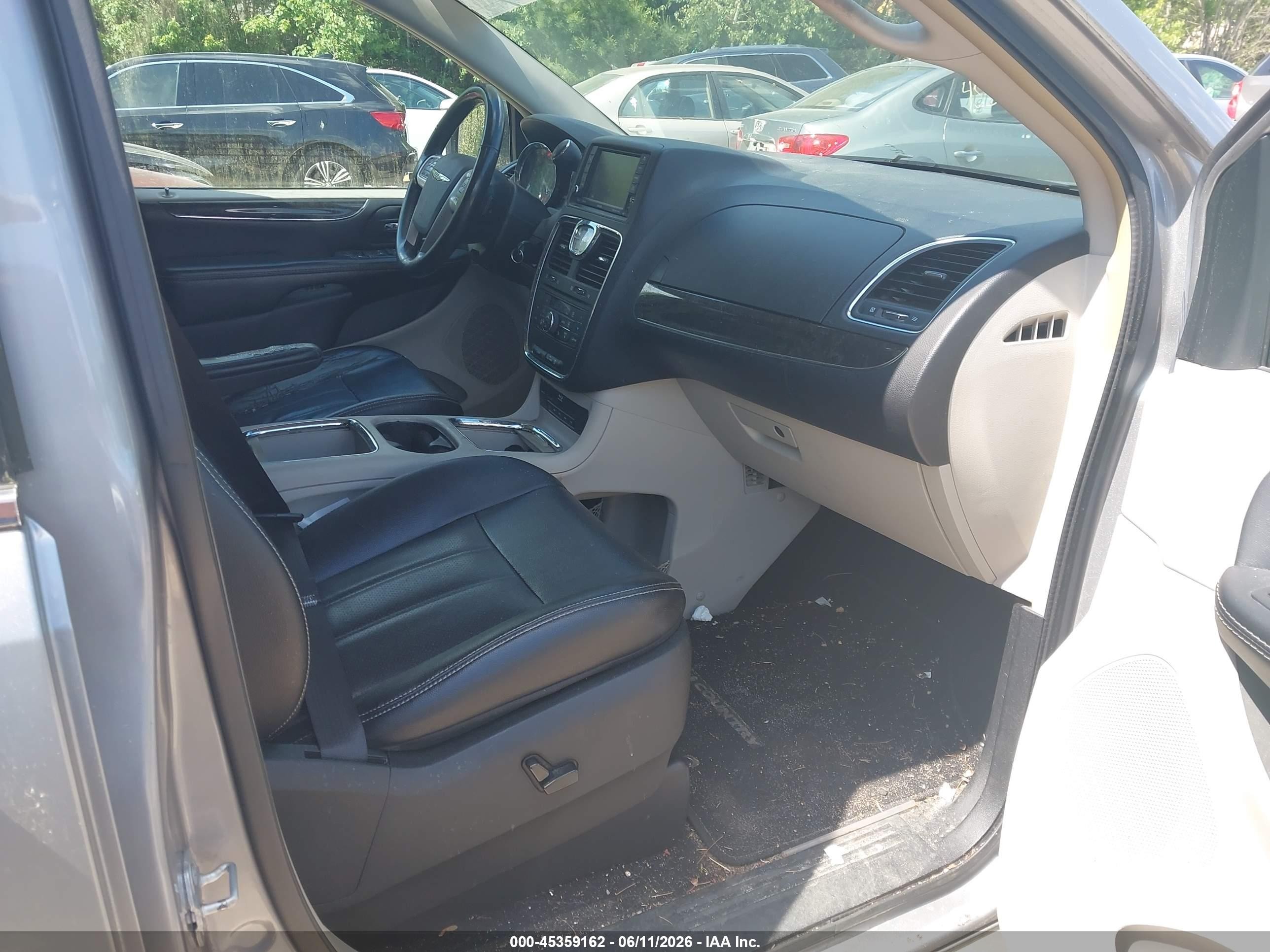 2015 Chrysler Town & Country Touring-l Серый vin: 2C4RC1CG7FR673962