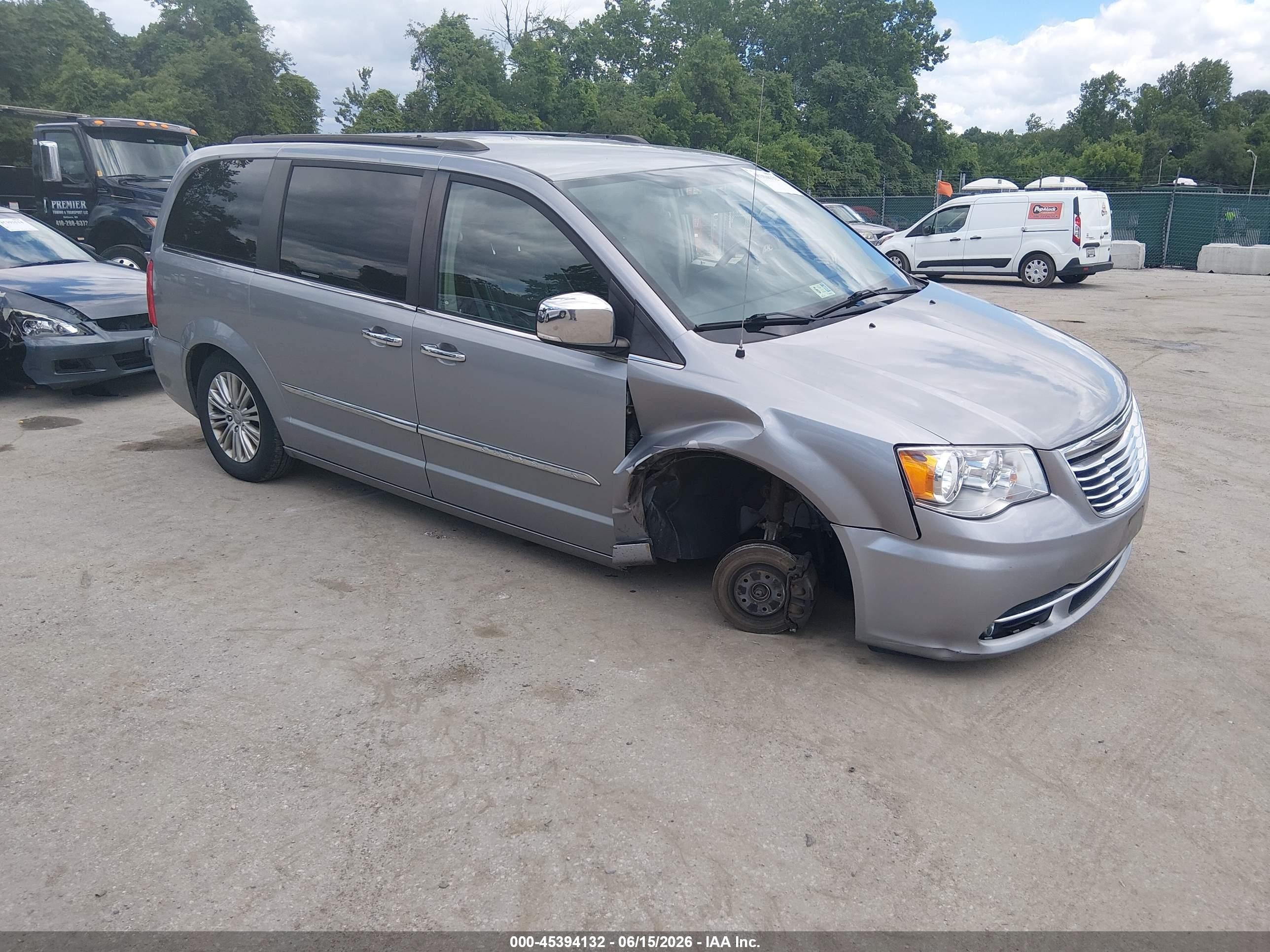 2015 Chrysler Town & Country Touring-l Серебряный vin: 2C4RC1CG7FR727650