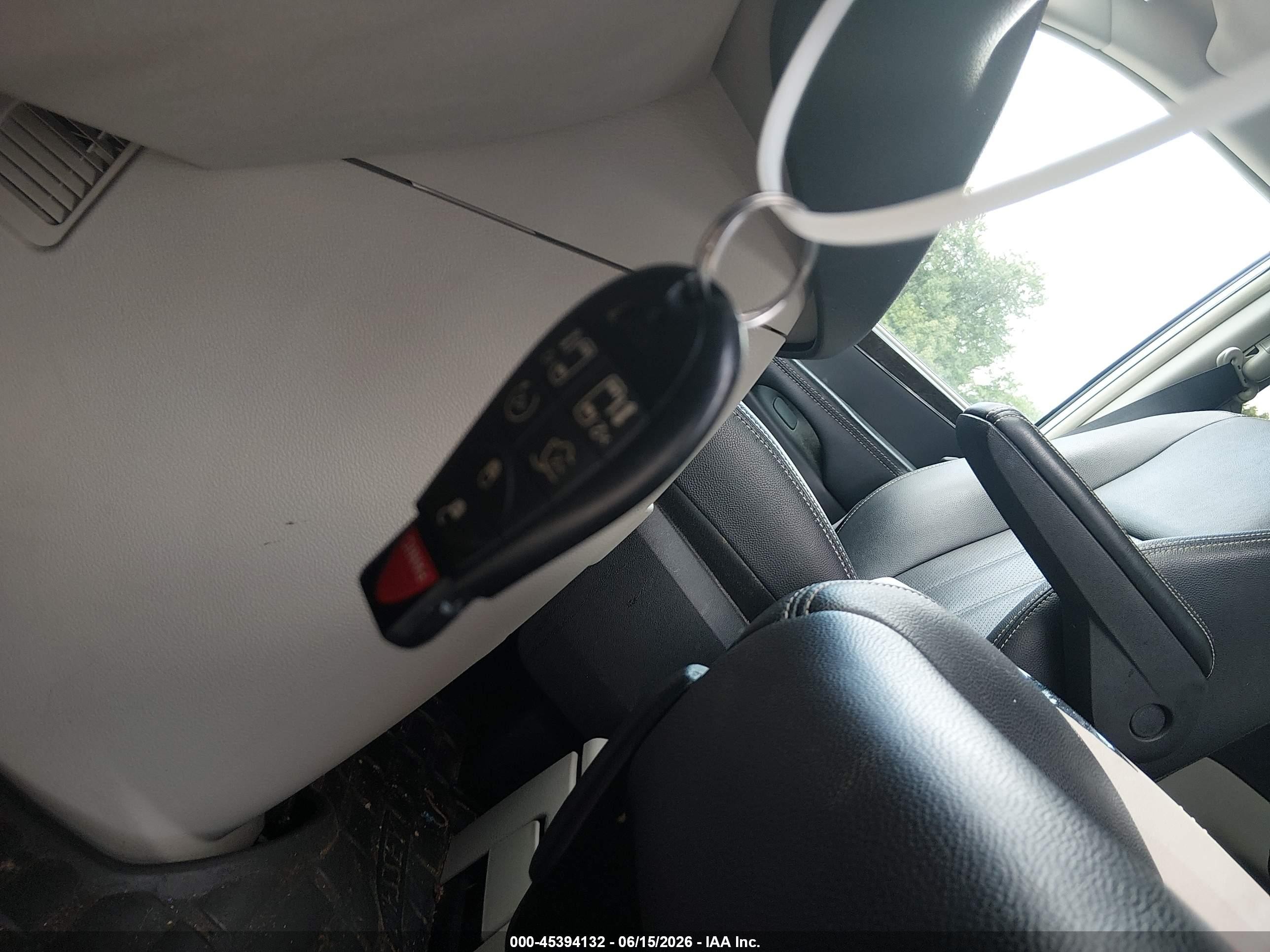 2015 Chrysler Town & Country Touring-l Серебряный vin: 2C4RC1CG7FR727650