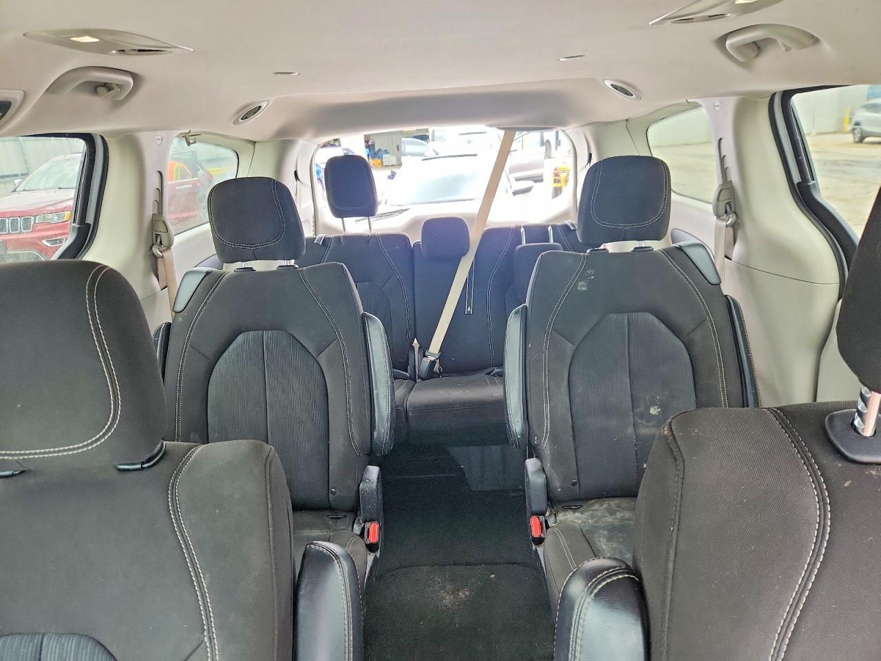 2020 Chrysler Voyager Lx White vin: 2C4RC1CG7LR237463