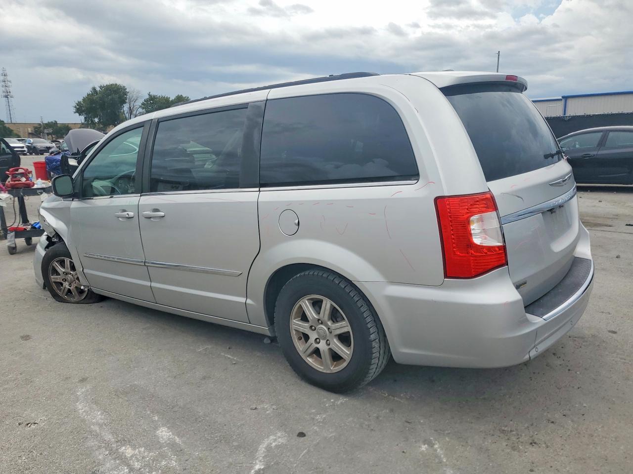2012 Chrysler Town & Country Touring L Silver vin: 2C4RC1CG8CR150879
