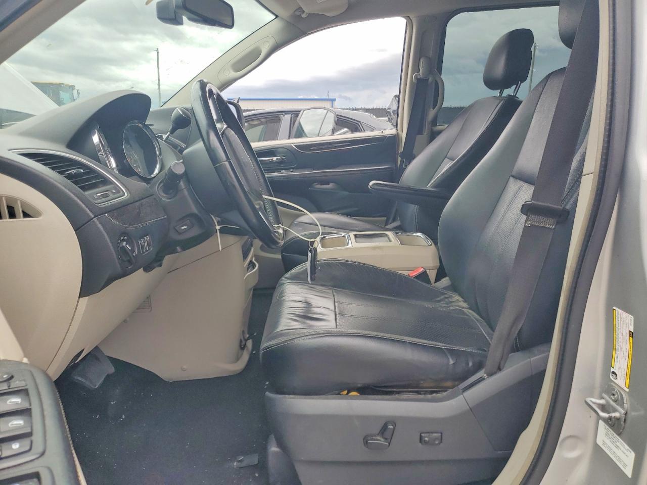 2012 Chrysler Town & Country Touring L Silver vin: 2C4RC1CG8CR150879