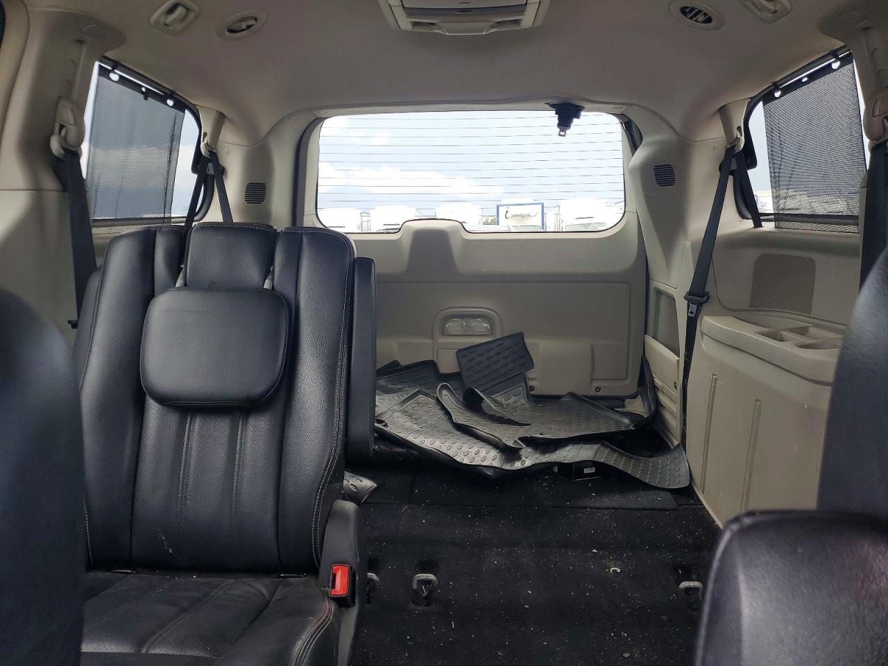 2012 Chrysler Town & Country Touring L Silver vin: 2C4RC1CG8CR150879