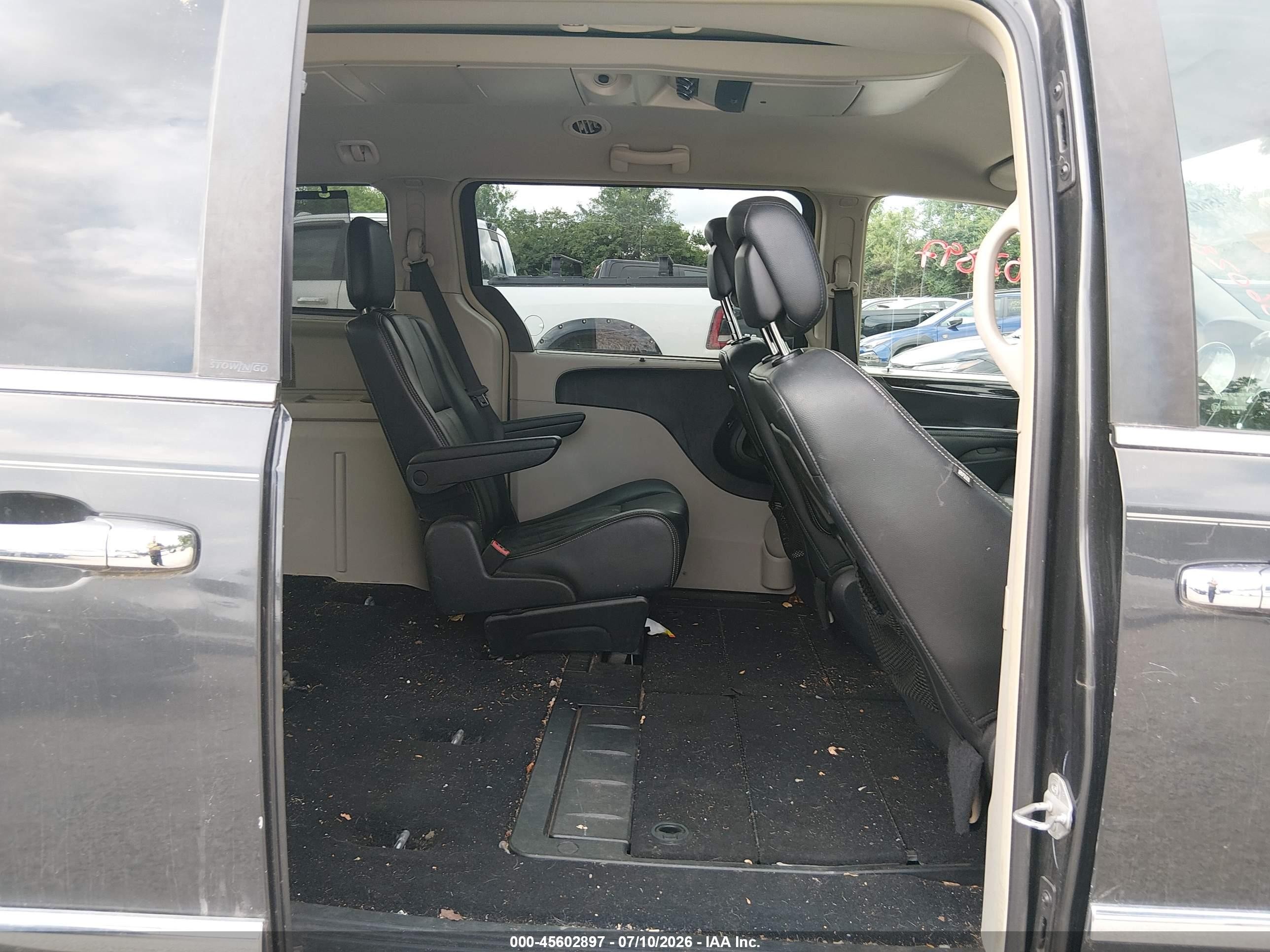 2012 Chrysler Town & Country Touring-l Gray vin: 2C4RC1CG8CR209266
