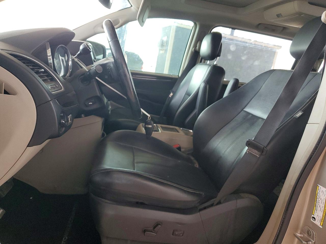 2013 Chrysler Town & Country Touring L Gold vin: 2C4RC1CG8DR564522