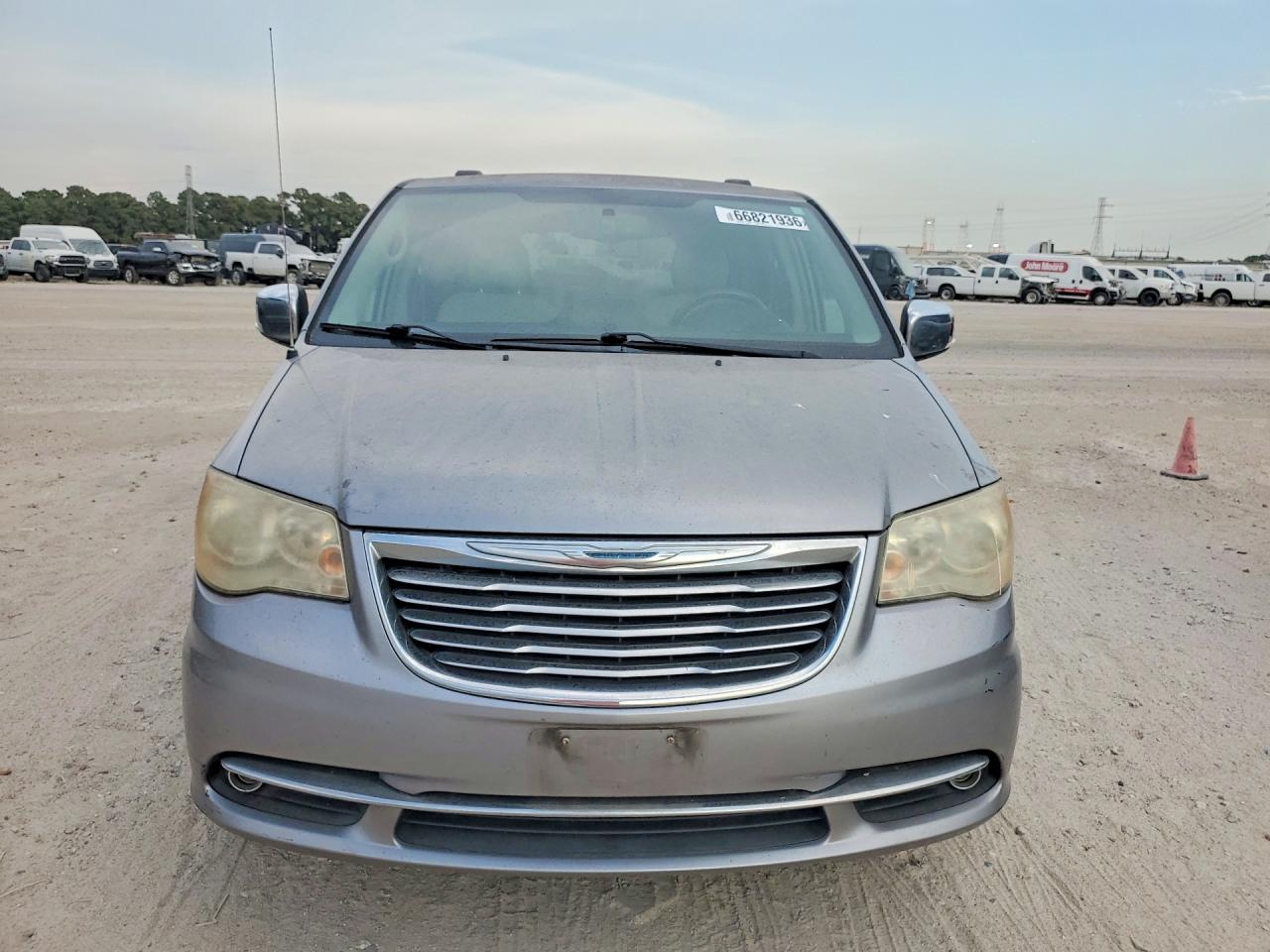 2013 Chrysler Town & Country Touring L Серебряный vin: 2C4RC1CG8DR785344