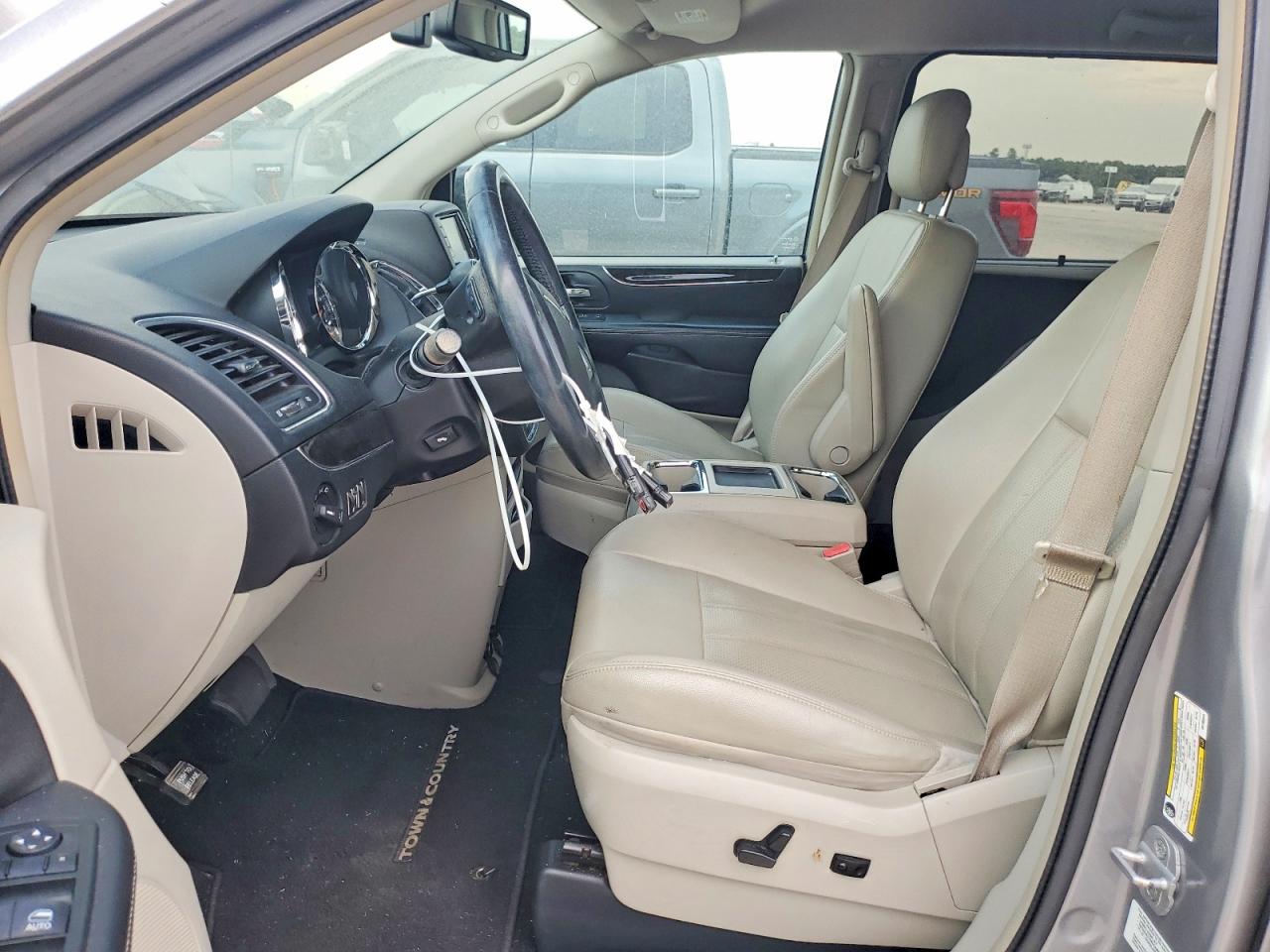 2013 Chrysler Town & Country Touring L Серебряный vin: 2C4RC1CG8DR785344